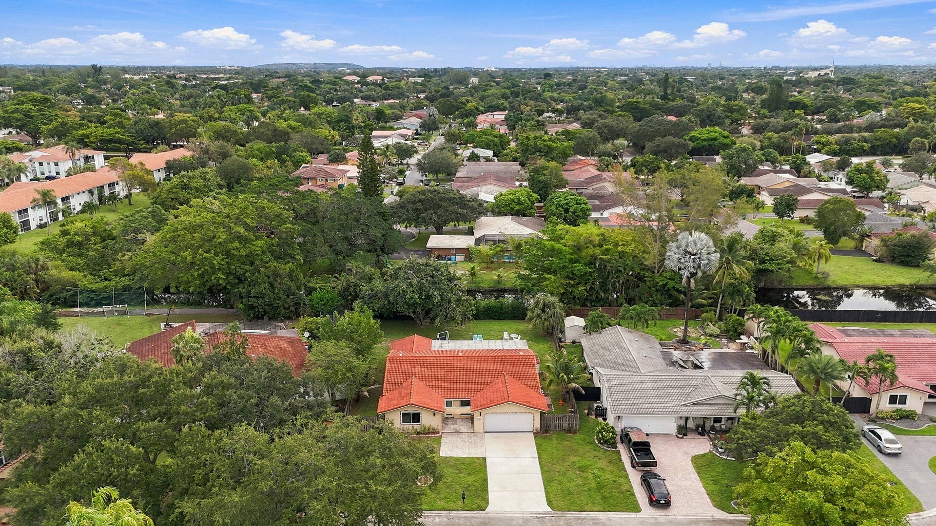 9041 NW 27TH Place, Coral Springs, FL 33065 53_dji_fly_20261022_143810_0069_17926946
