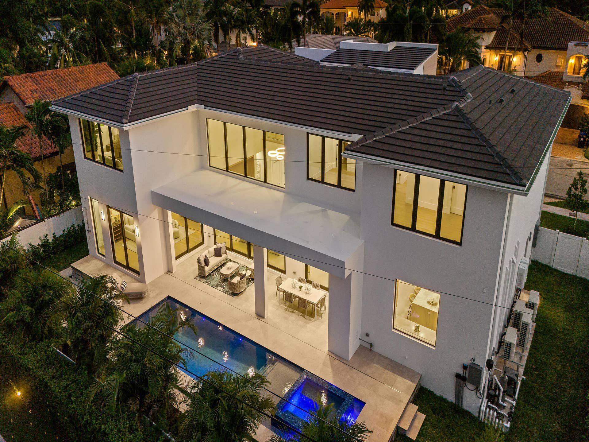 2737 NE 18th Street, Fort Lauderdale, FL 33305 DJI_20261022190731_0494_D