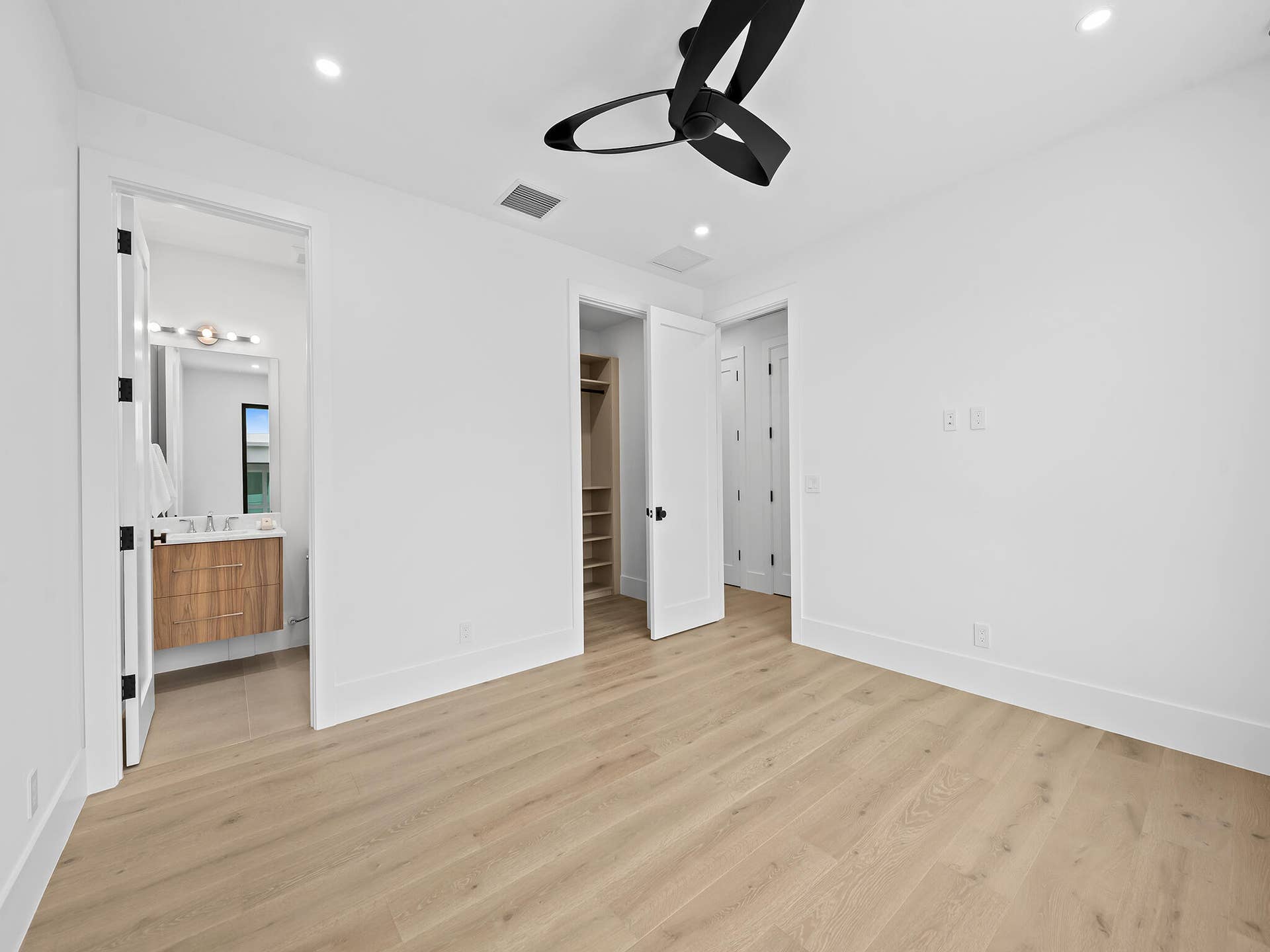 2737 NE 18th Street, Fort Lauderdale, FL 33305 DSC_3391