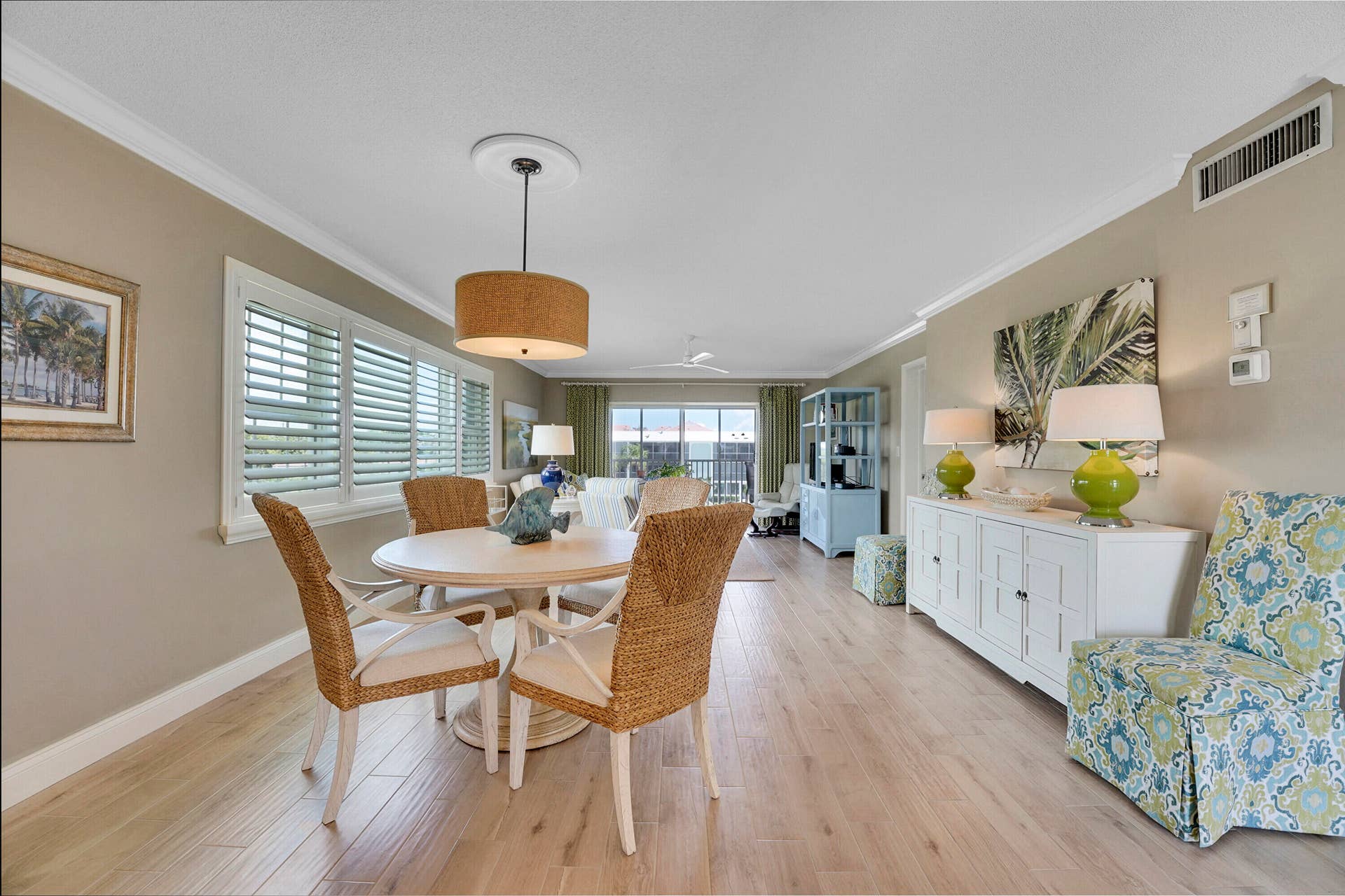 306 Dining to Living