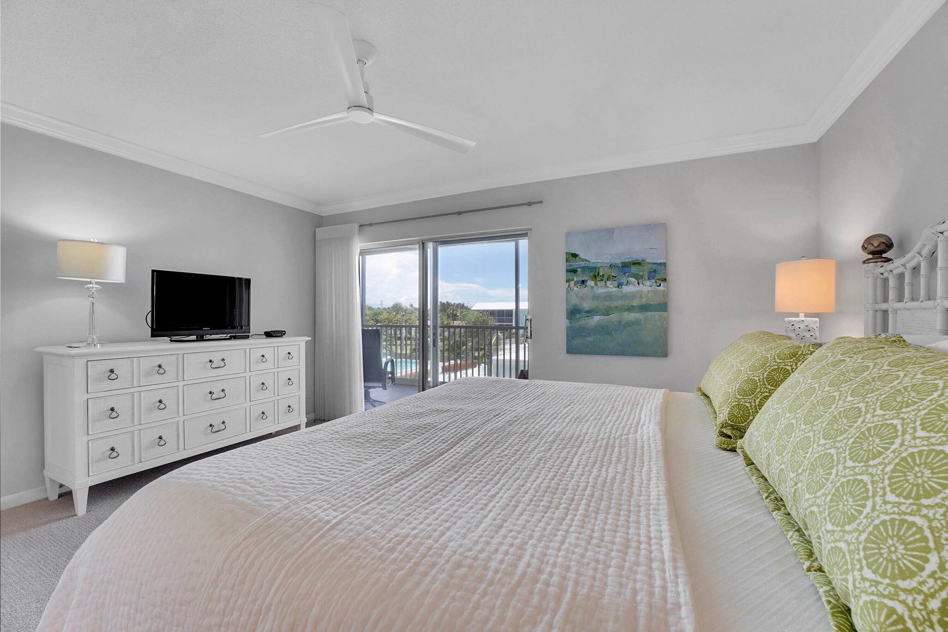 306 Primary Bedroom