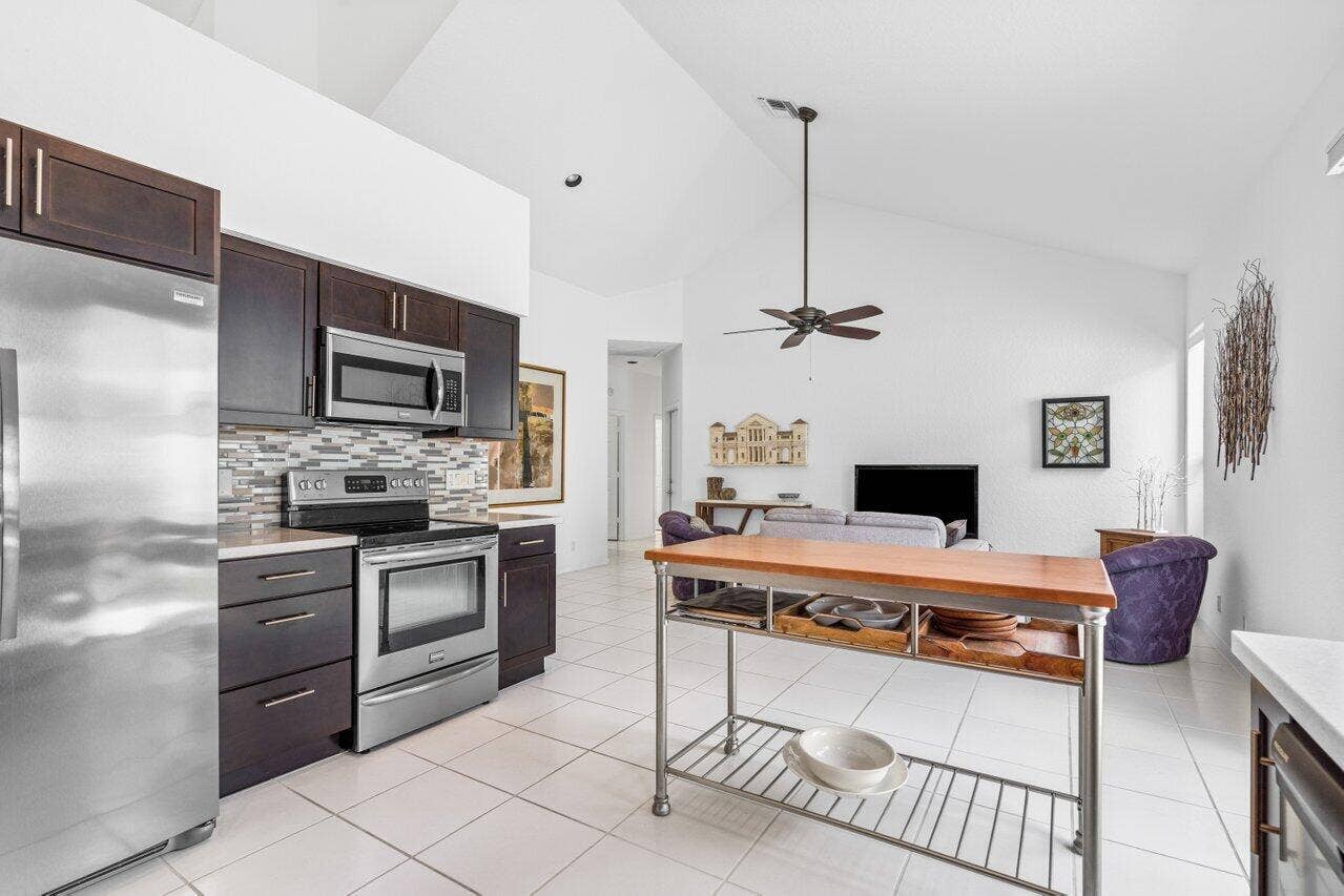 11614 CREEKSIDE Drive, Boynton Beach, FL 33437 018-11614CreeksideDrive-BoyntonBeach-FL-