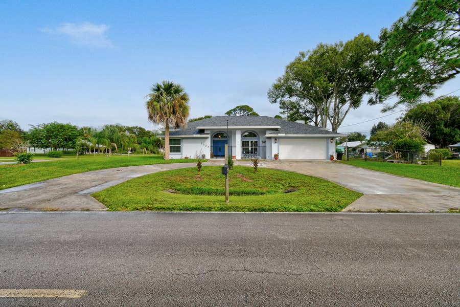 Property photo for 6508 Kings Highway, Fort Pierce, FL