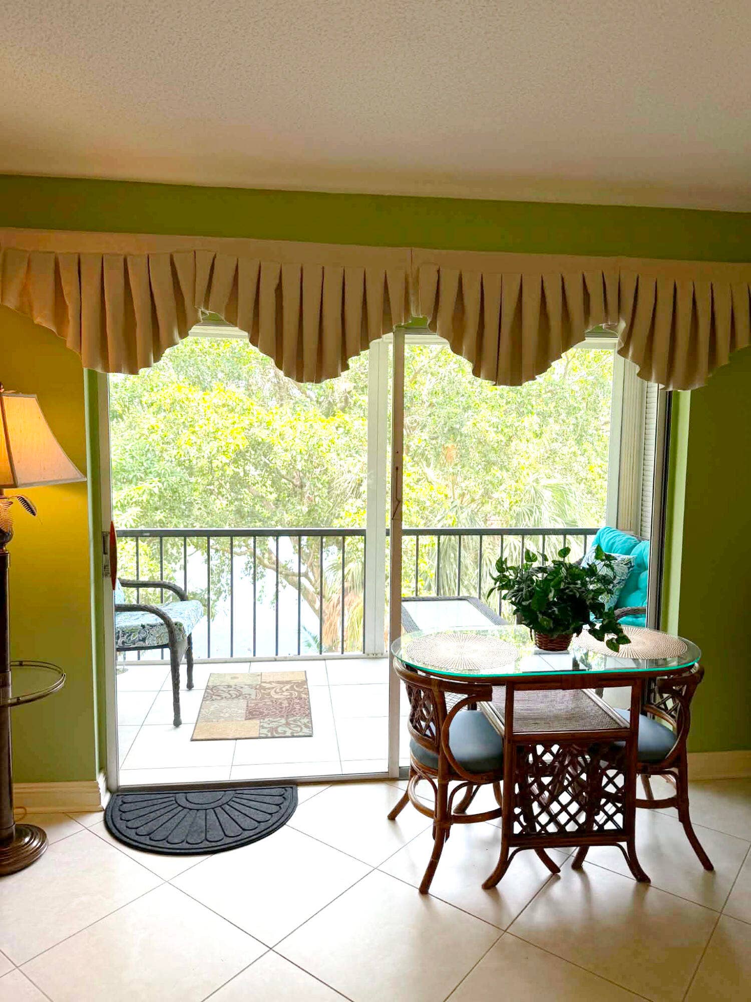 820 S HOLLYBROOK Drive, #306, Pembroke Pines, Pembroke Pines, FL 33025 3dea3ef8-047d-4880-982a-bab48844a3ad