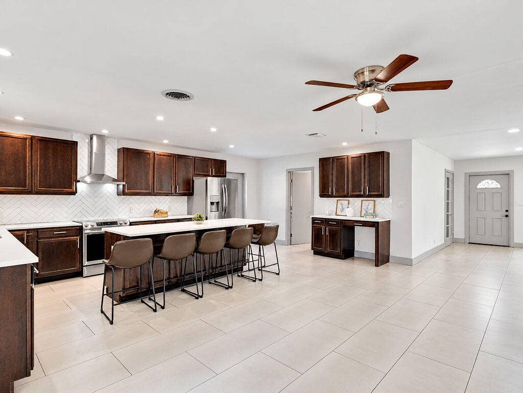 72 W PALM Drive, #Unit 0, Margate, FL 33063 AFP06979