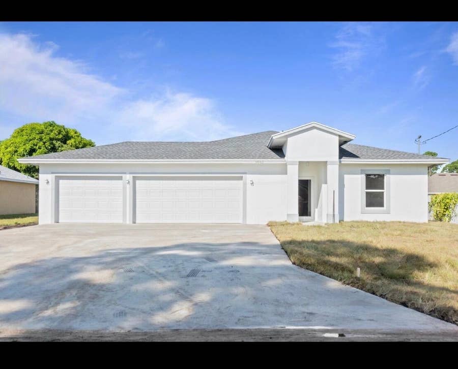 Property photo for 1233 SW MEDINA Avenue, Port St Lucie, FL