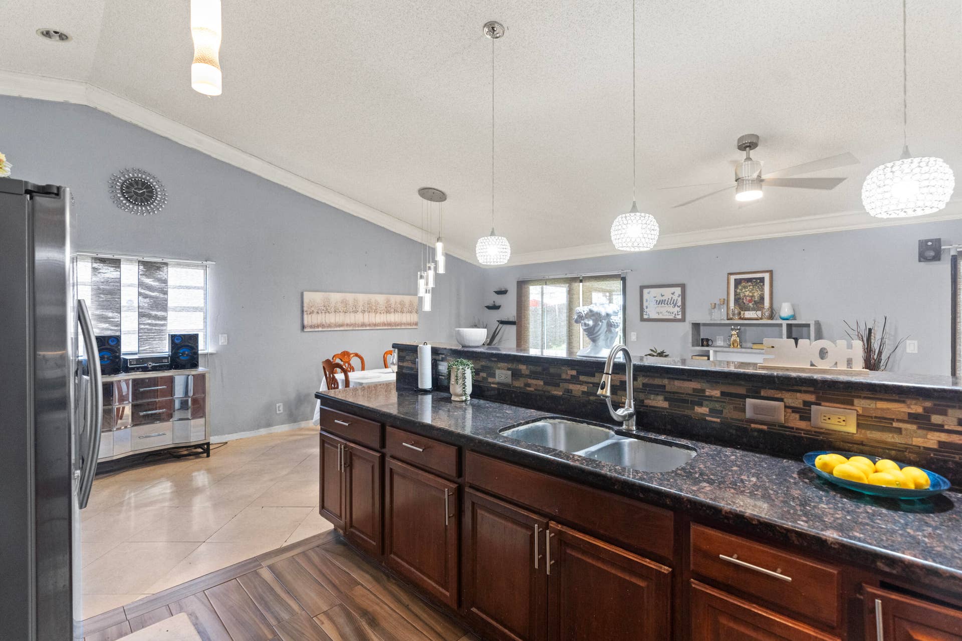 9978 Moss Pond Drive, Boca Raton, FL 33496 DSC06396