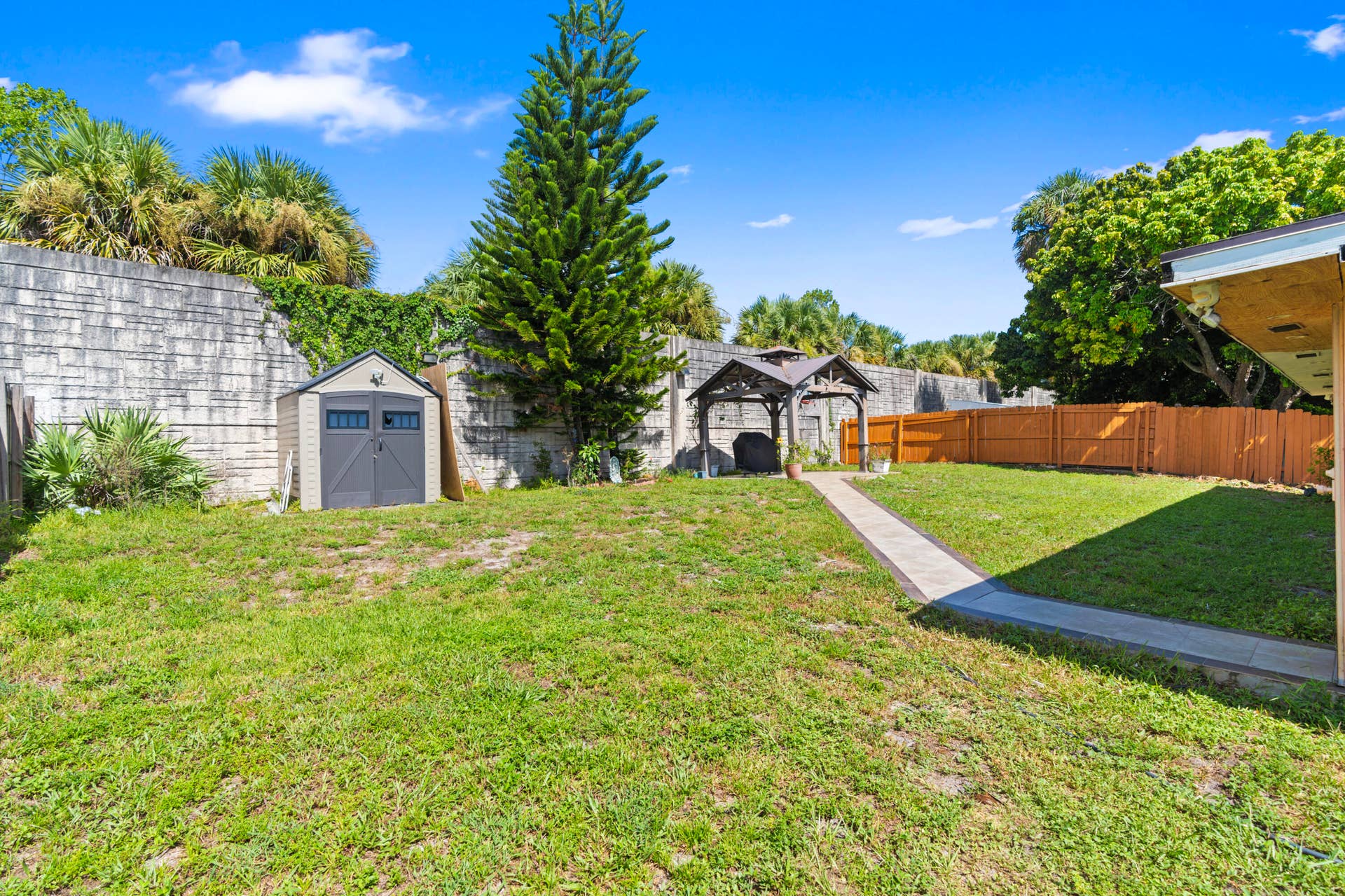 9978 Moss Pond Drive, Boca Raton, FL 33496 DSC06336