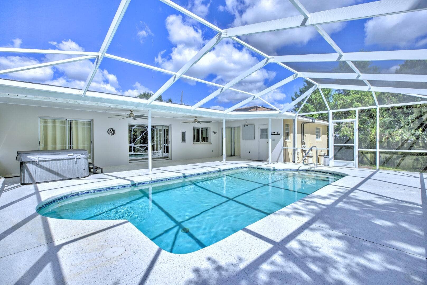 1040 Lake Lotela Drive, Avon Park, FL 33825 G4A2497_8_9