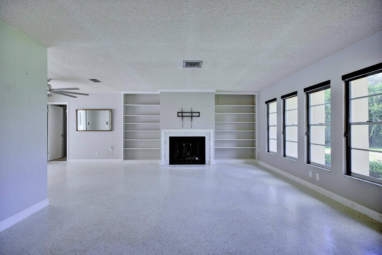 1040 Lake Lotela Drive, Avon Park, FL 33825 G4A2404_5_6