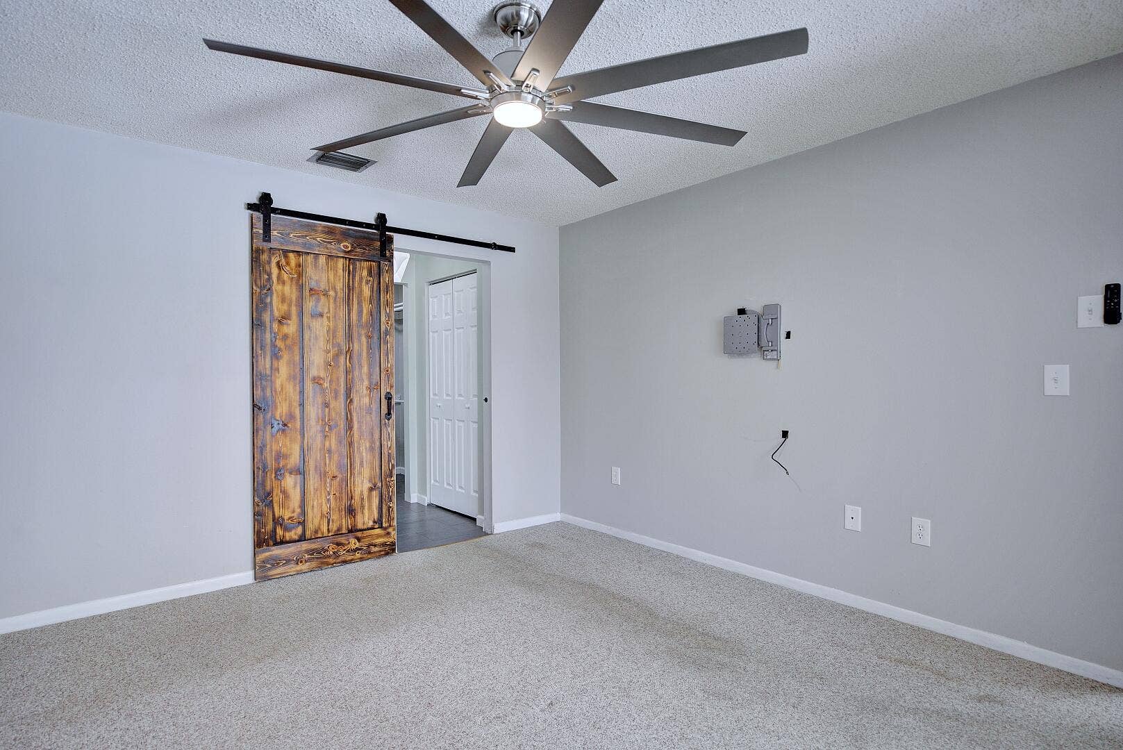 1040 Lake Lotela Drive, Avon Park, FL 33825 G4A2470_1_2