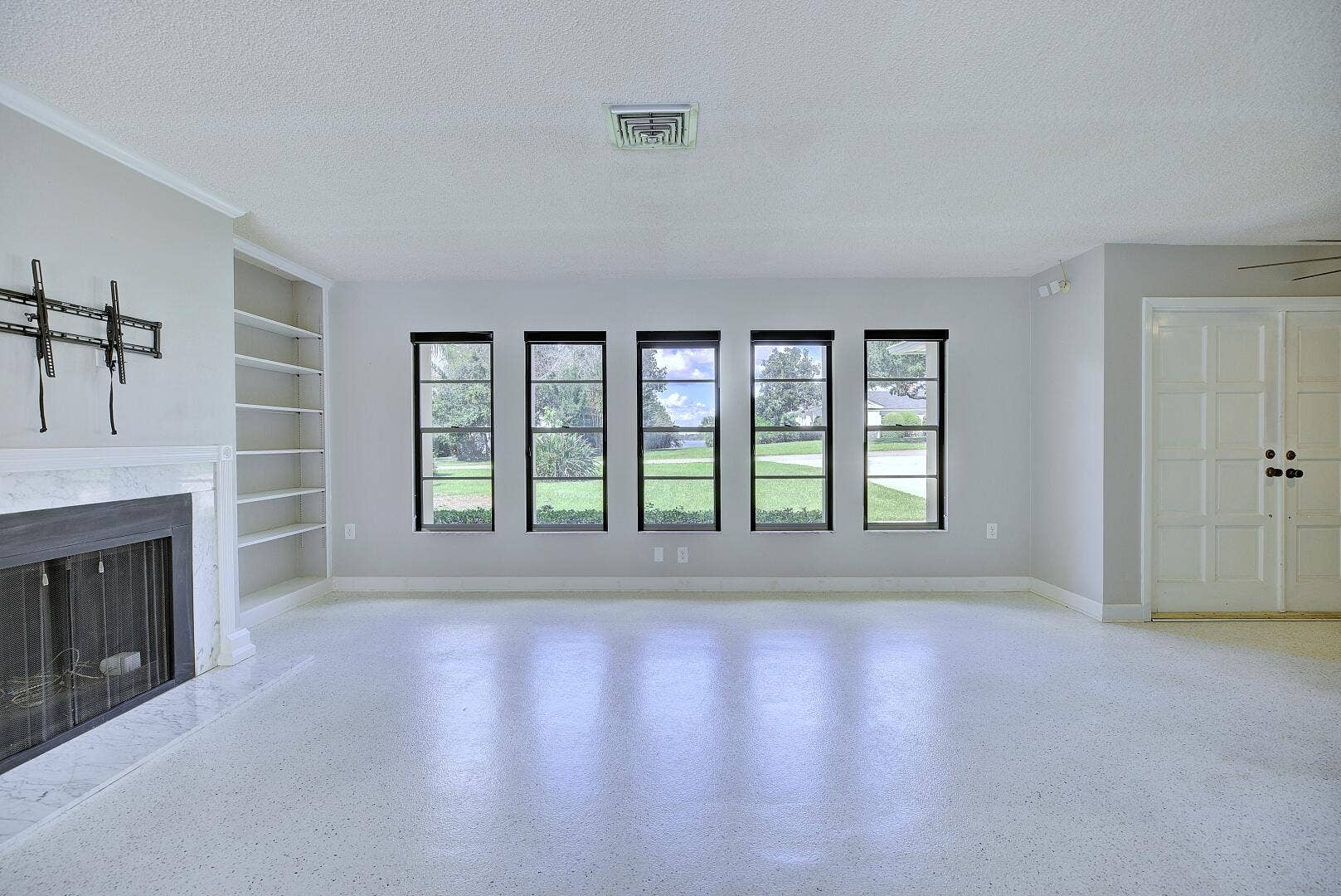 1040 Lake Lotela Drive, Avon Park, FL 33825 G4A2411