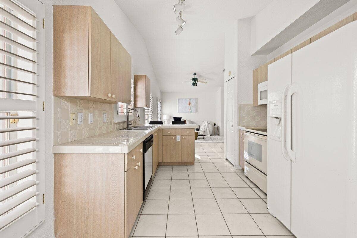 363 SW 161st Avenue, Pembroke Pines, FL 33027 Marc Dining view