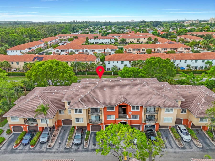 Property photo for West Palm Beach, FL
