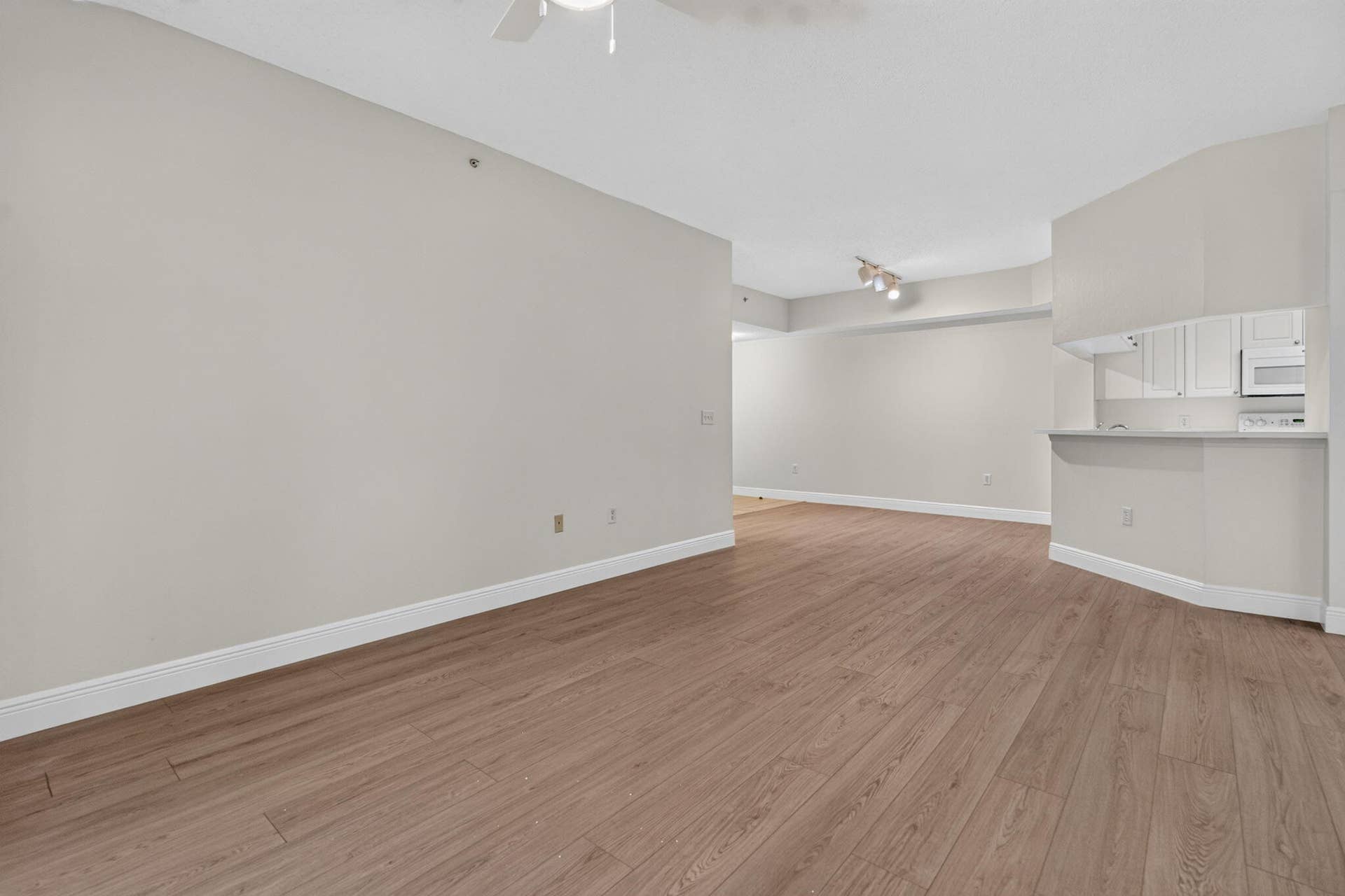 3020 Alcazar Place, Palm Beach Gardens, FL 33410 12-web-or-mls-_MLP2040