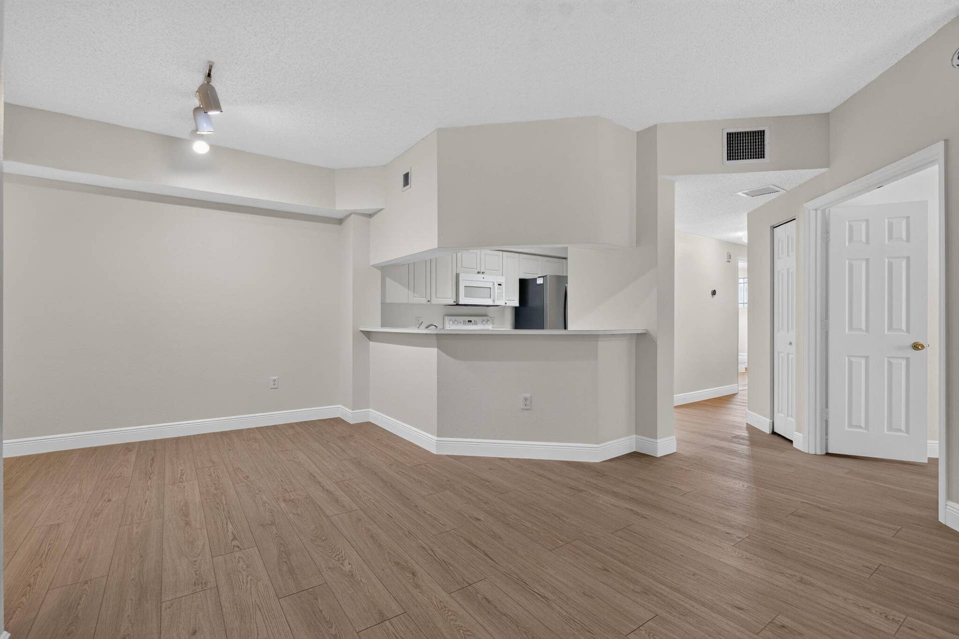 3020 Alcazar Place, Palm Beach Gardens, FL 33410 7-web-or-mls-_MLP2016