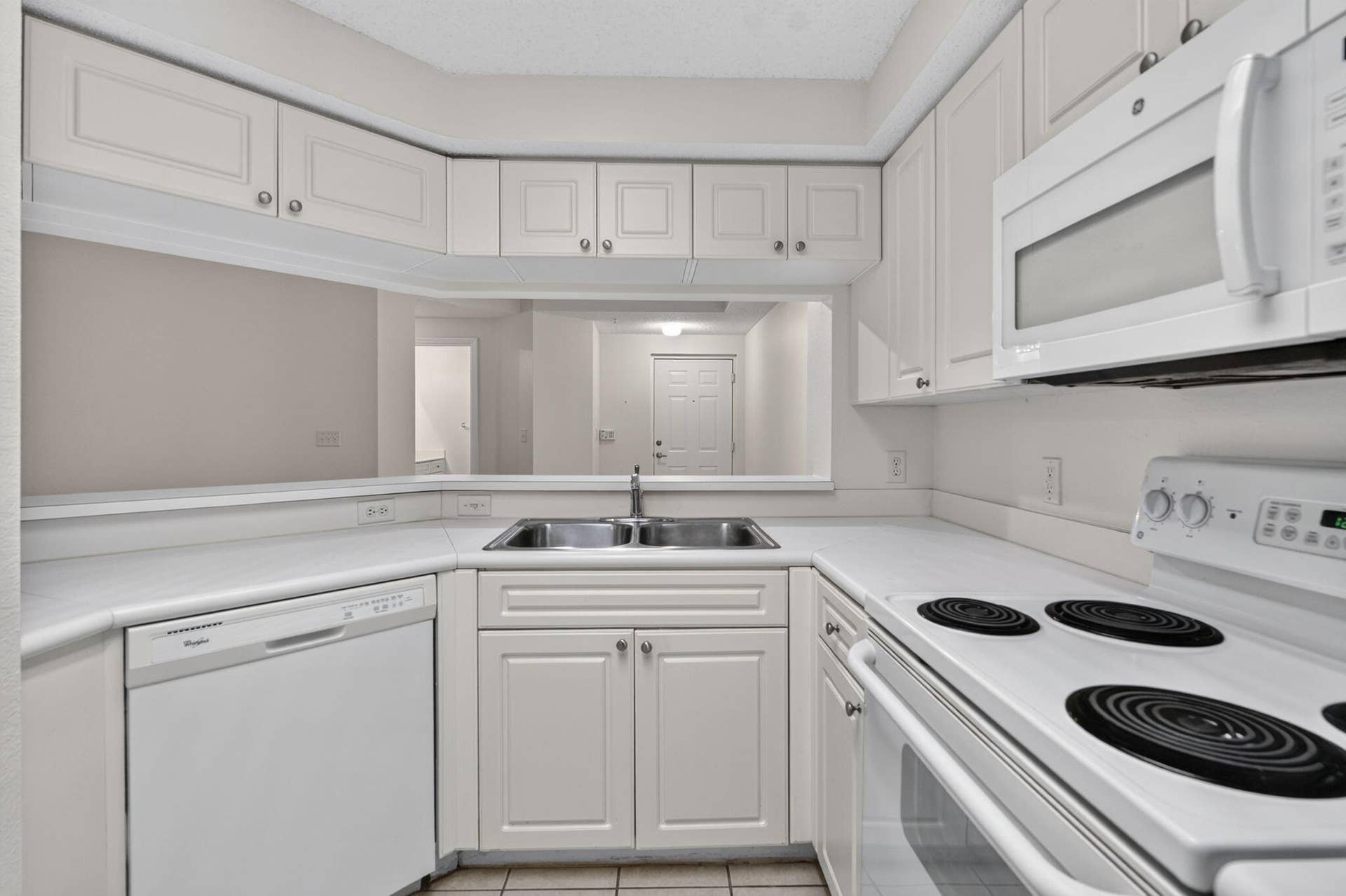 3020 Alcazar Place, Palm Beach Gardens, FL 33410 17-web-or-mls-_MLP2066