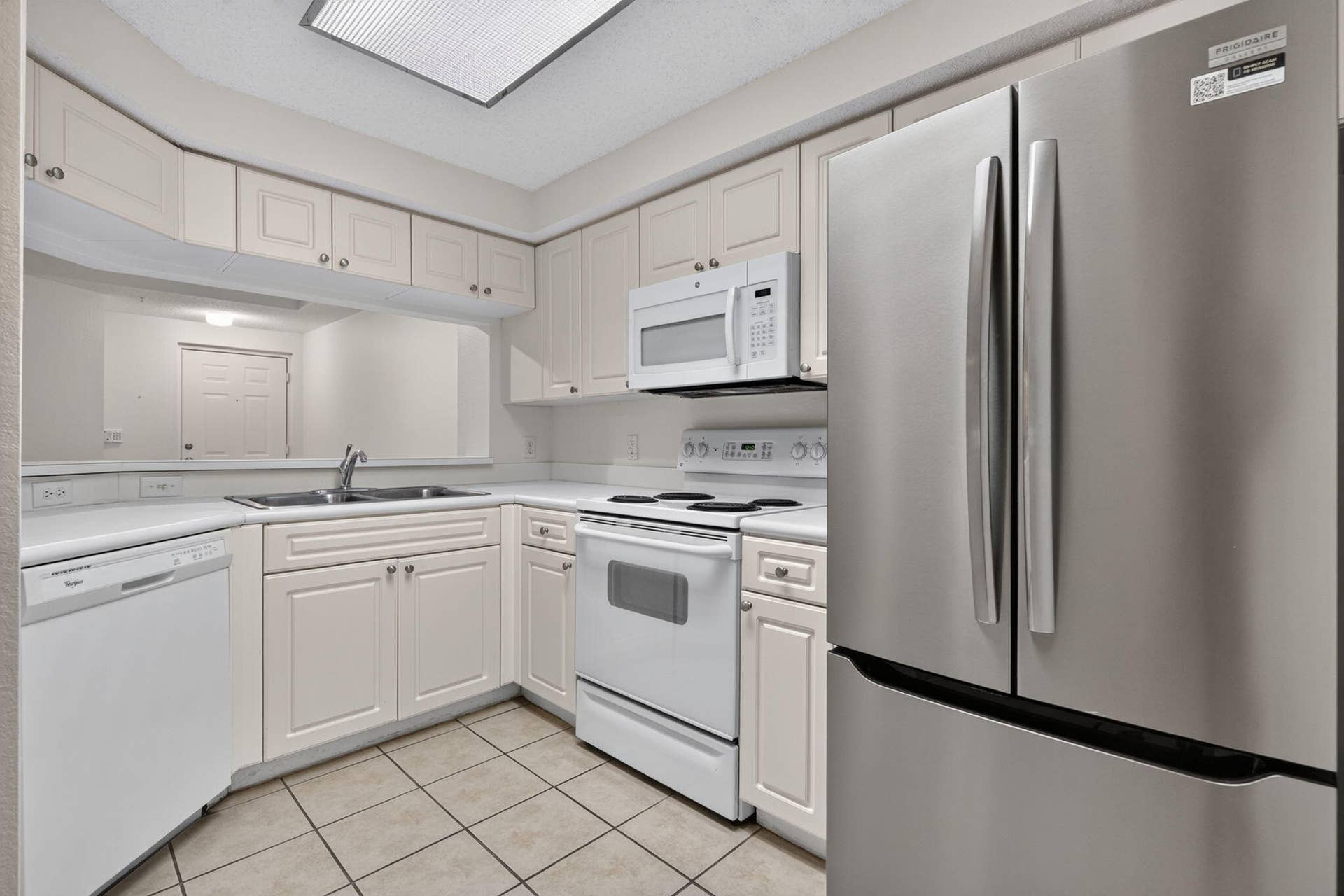 3020 Alcazar Place, Palm Beach Gardens, FL 33410 16-web-or-mls-_MLP2060