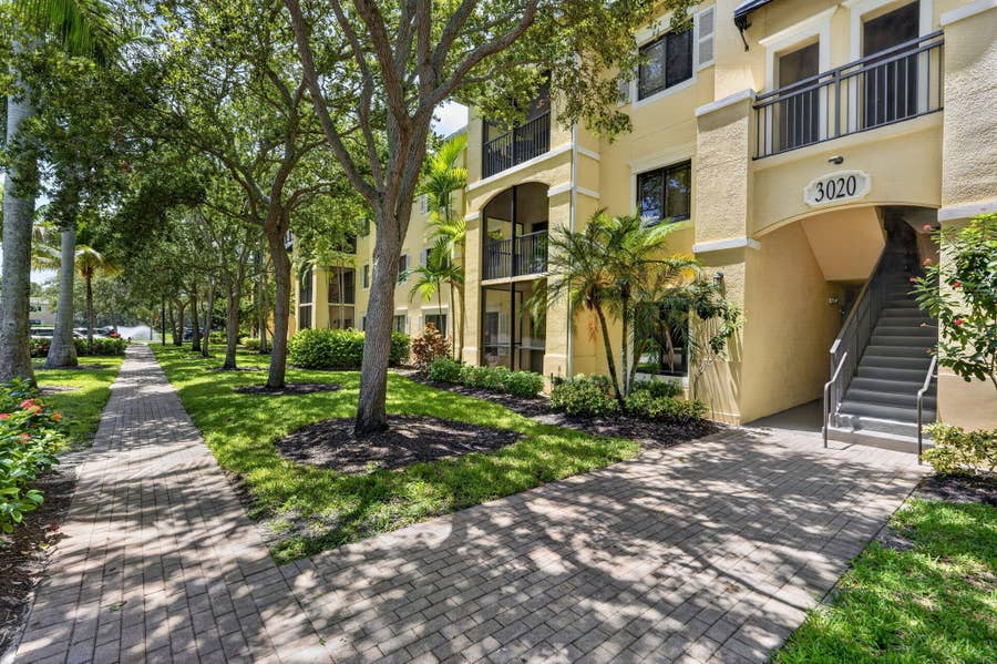 Property photo for 3020 Alcazar Place, Palm Beach Gardens, FL
