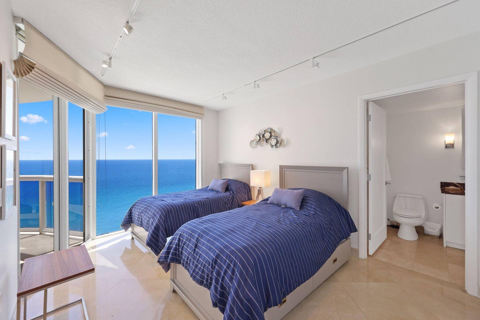 17555 Collins Ave Sunny Isles Beach - 45