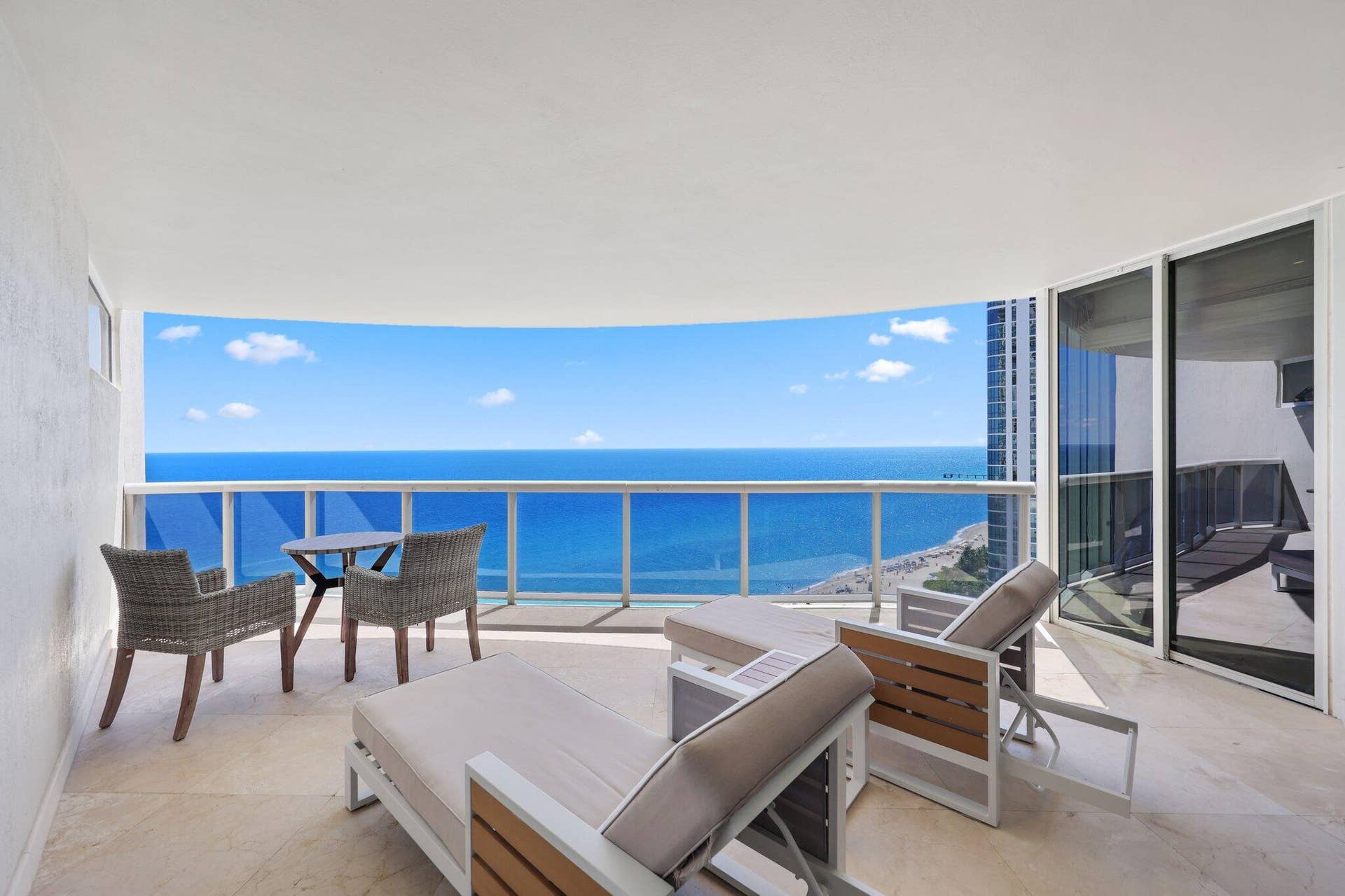 17555 Collins Ave Sunny Isles Beach - 40
