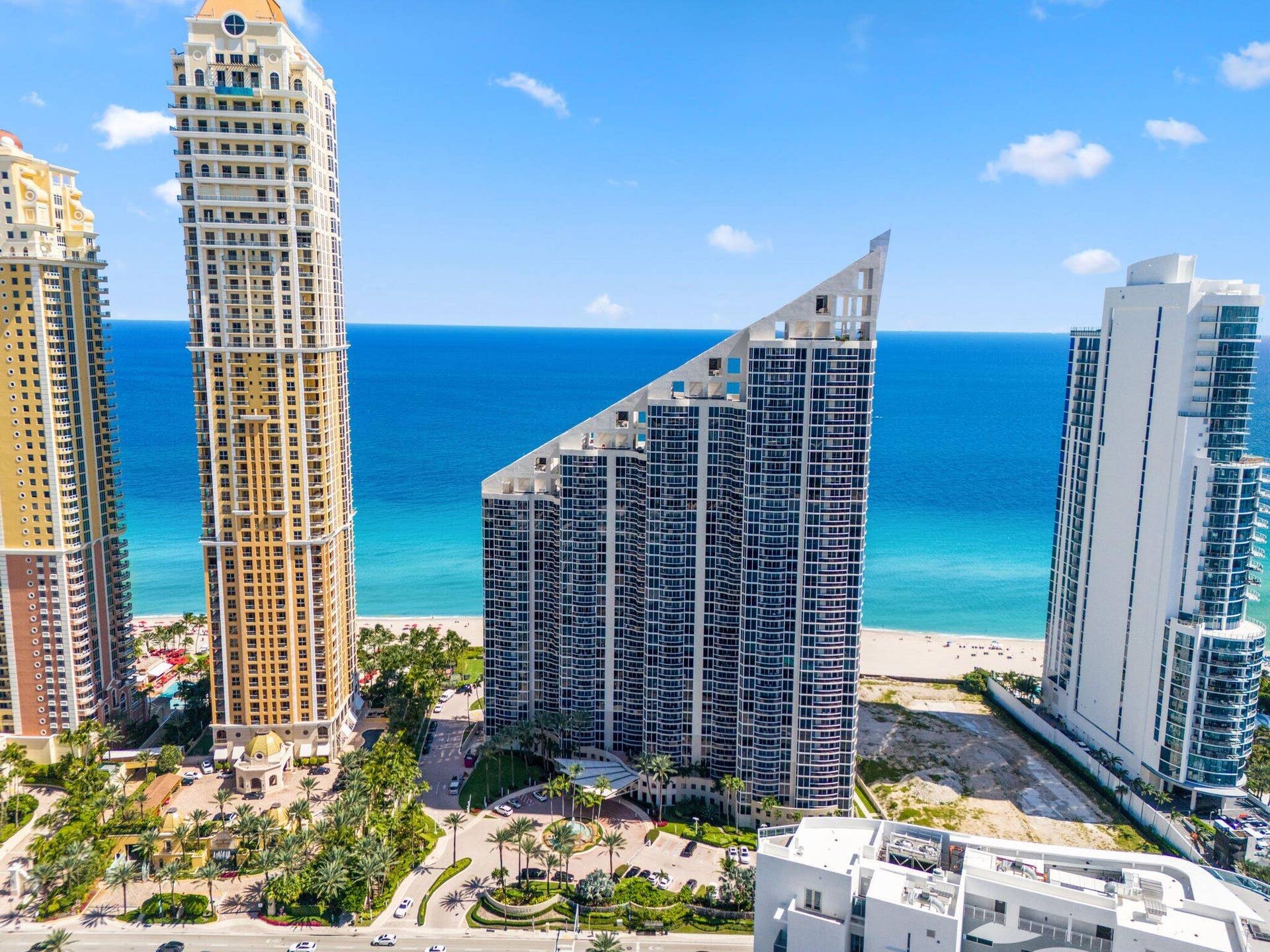 17555 Collins Ave Sunny Isles Beach - 1.