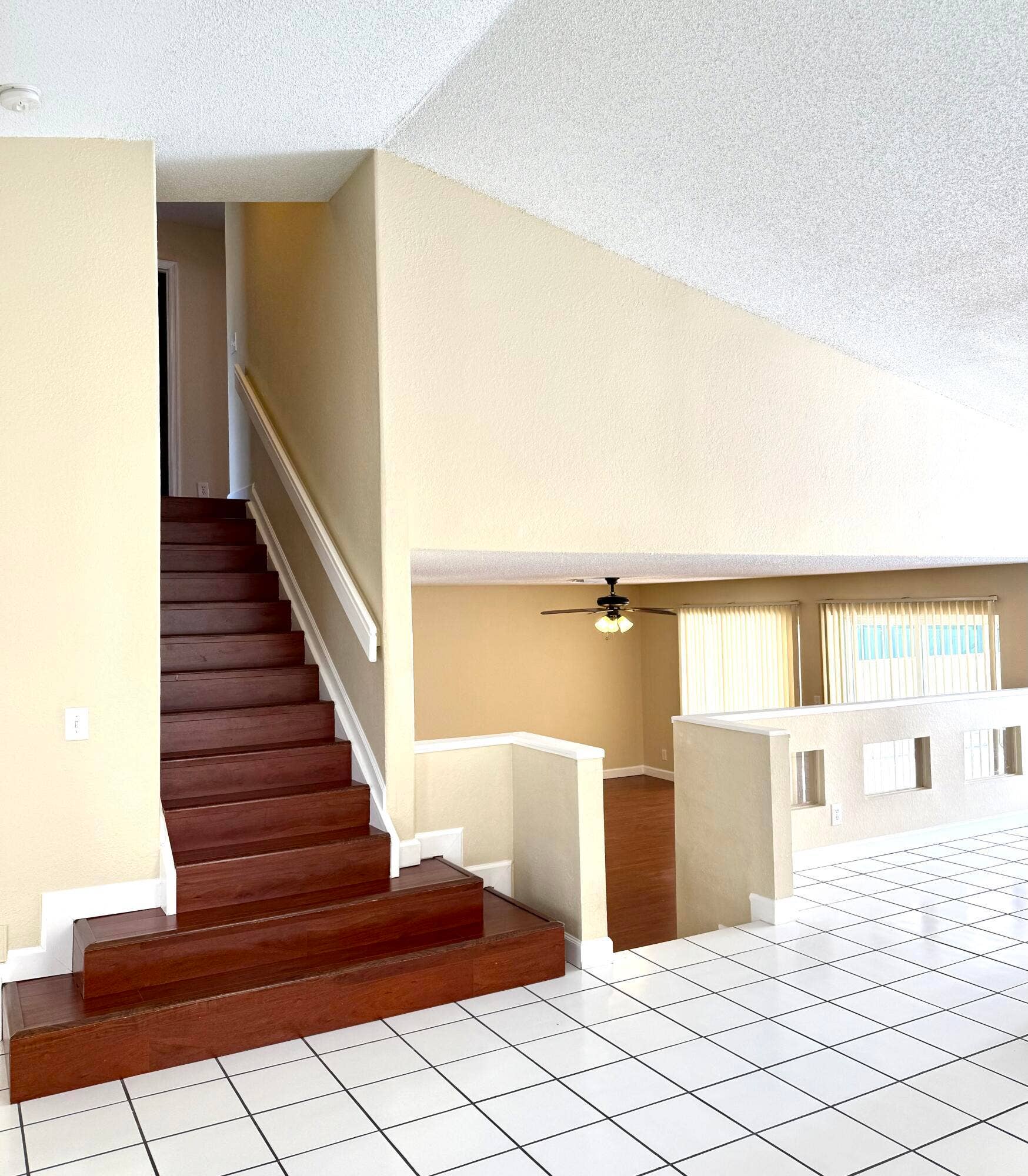18292 Clear Brook Circle, Boca Raton, FL 33498 Stairwell
