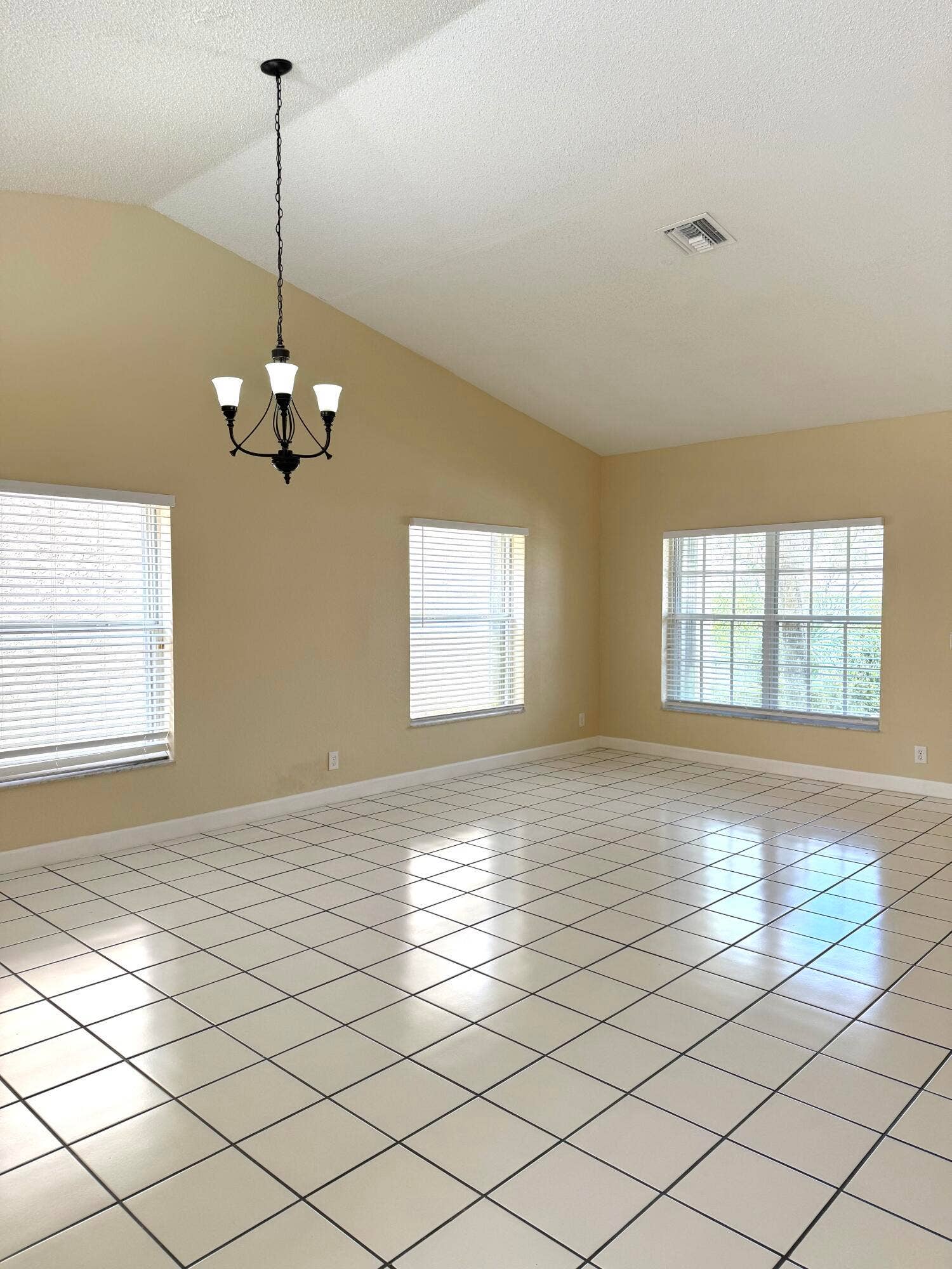 18292 Clear Brook Circle, Boca Raton, FL 33498 Living - Dining