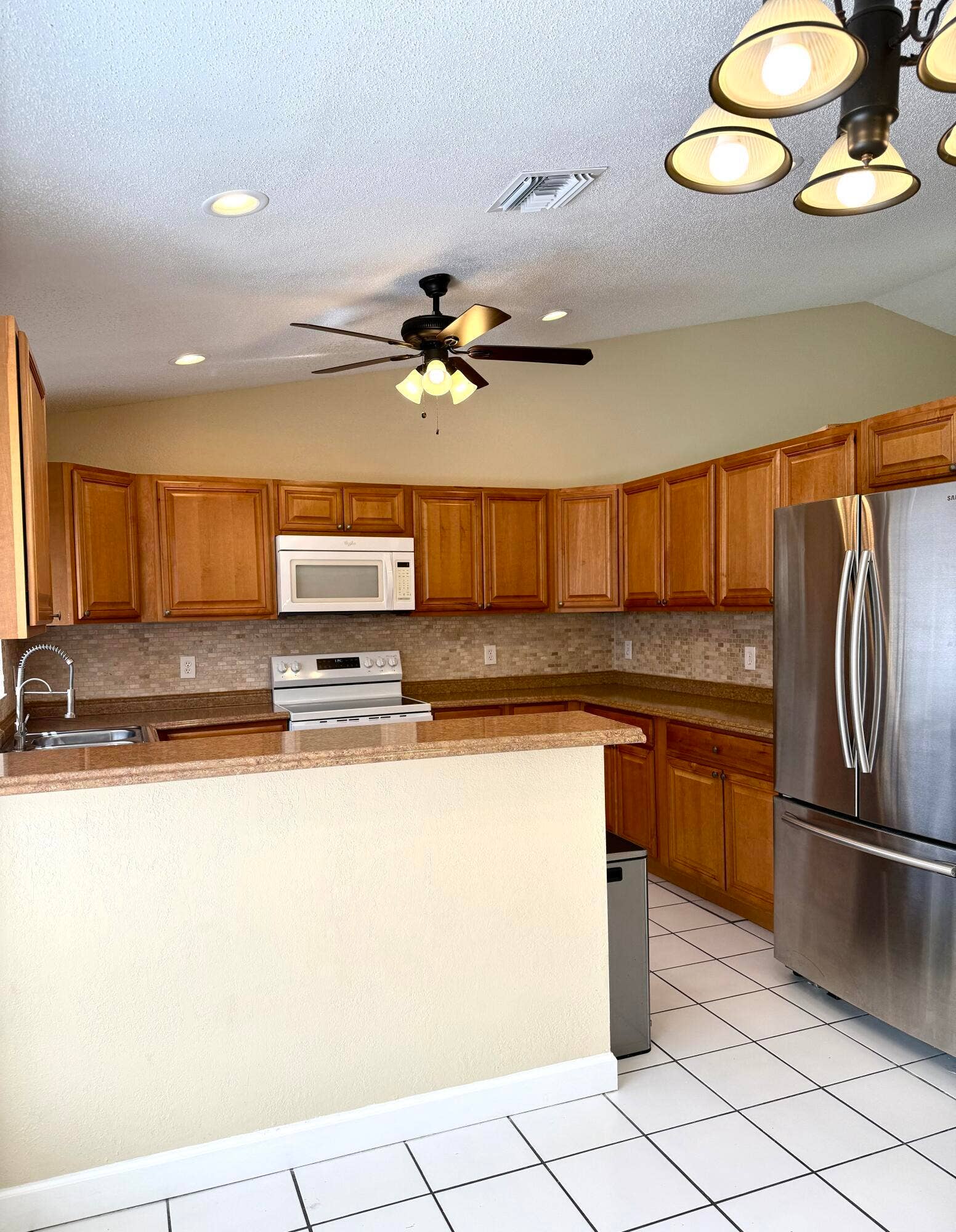18292 Clear Brook Circle, Boca Raton, FL 33498 Kitchen
