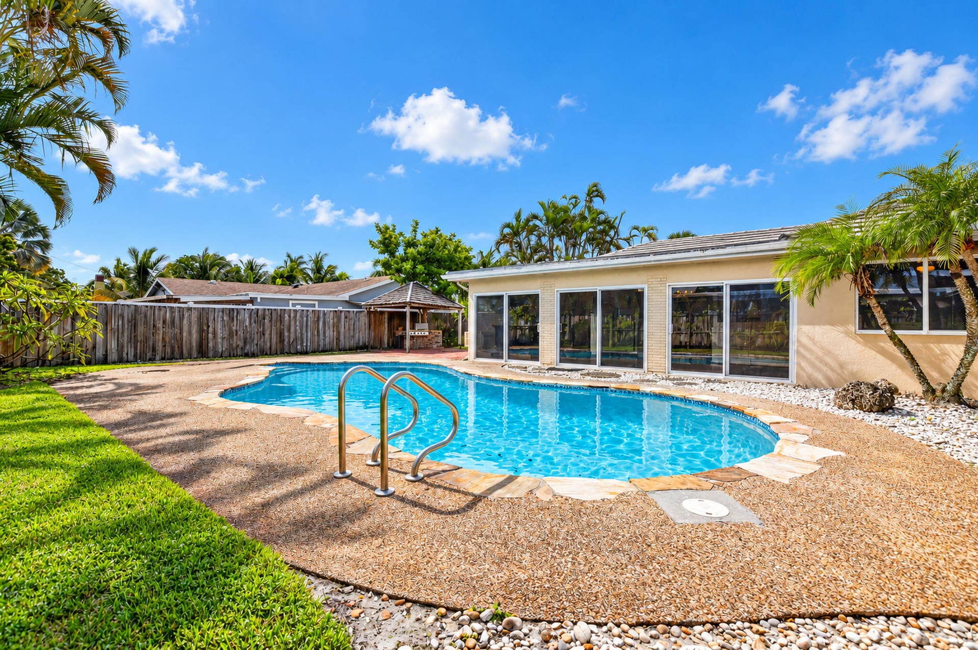 2175 Park Place, Boca Raton, FL 33486 Pool and Lawn