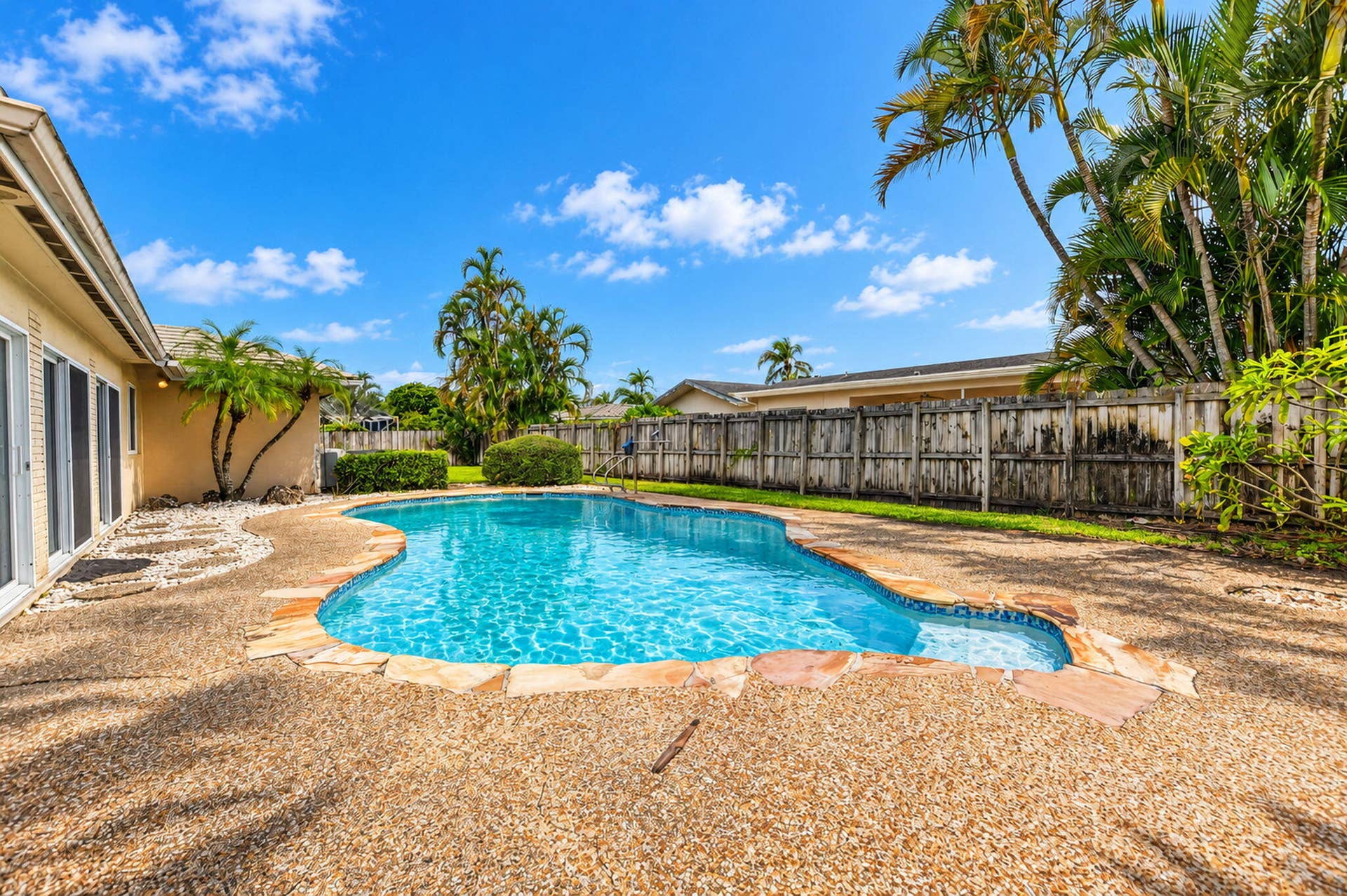 2175 Park Place, Boca Raton, FL 33486 Pool and Backyard