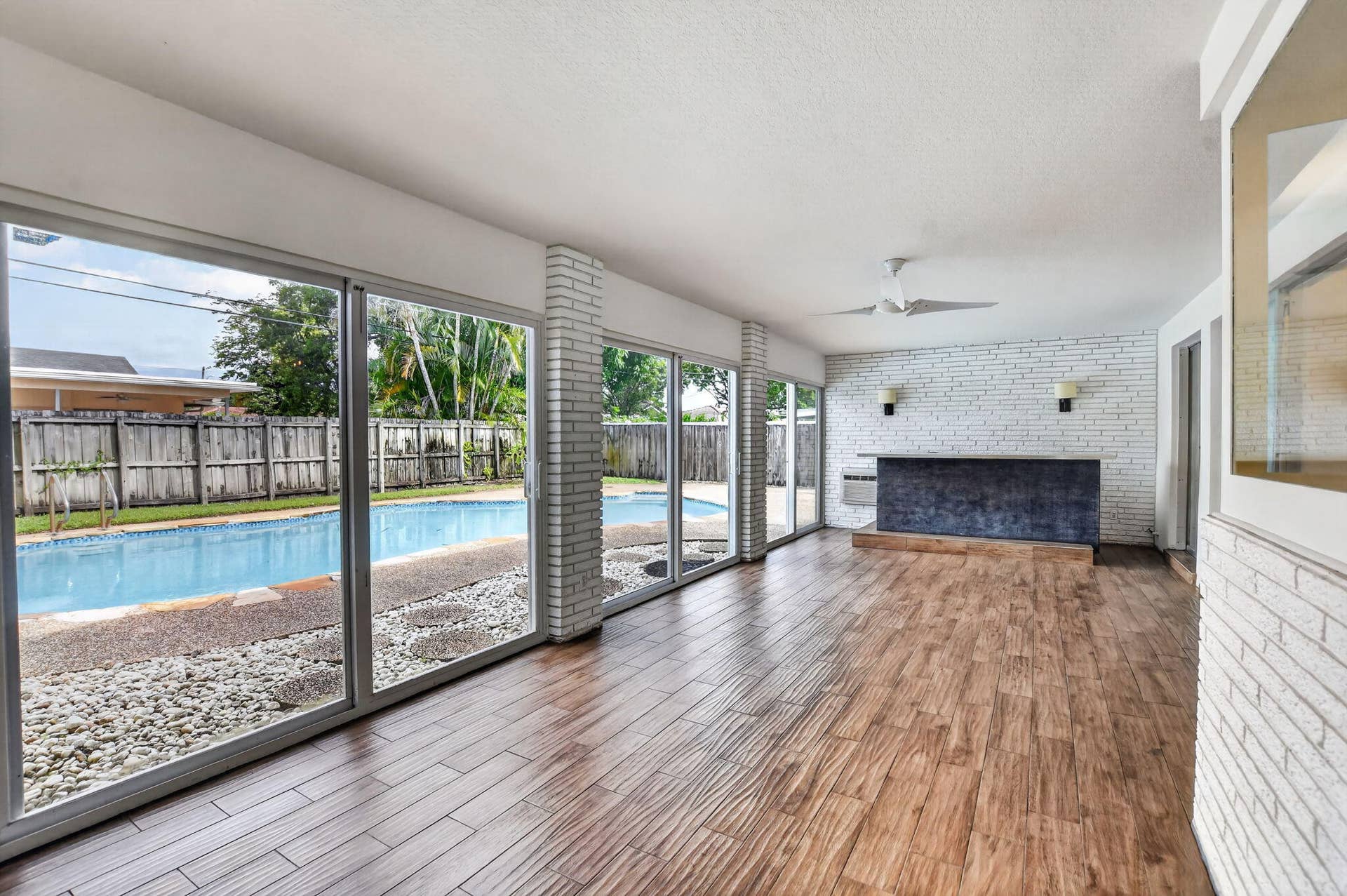 2175 Park Place, Boca Raton, FL 33486 Florida Roomwith Pool View
