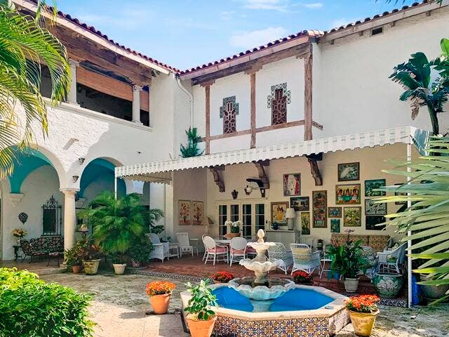 80 Middle Road, Palm Beach, FL 33480 Patio