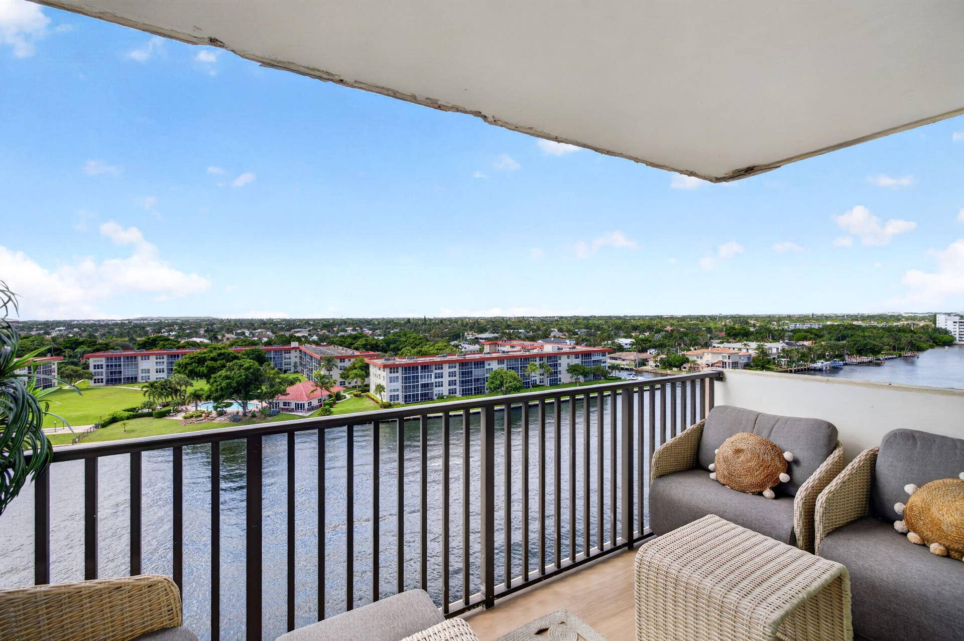 1150 HILLSBORO MILE, #911, Hillsboro Beach, FL 33062 12-web-or-mls-a699A9557