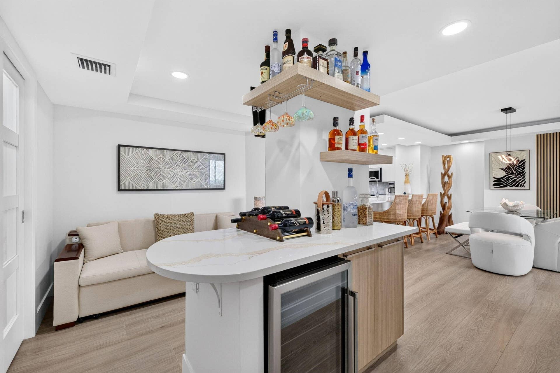 1150 HILLSBORO MILE, #911, Hillsboro Beach, FL 33062 35-web-or-mls-a699A9797