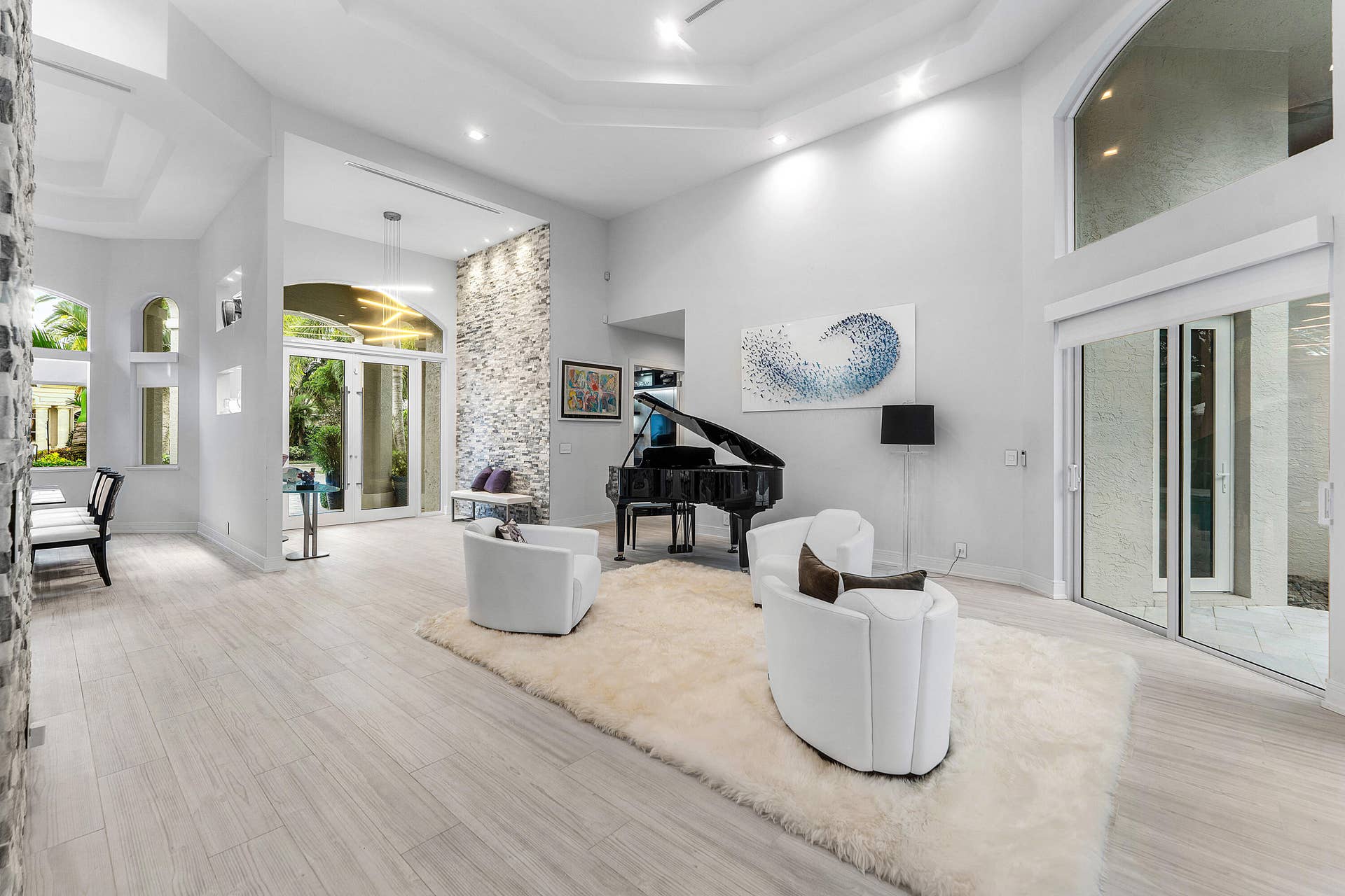 Foyer&Living Room