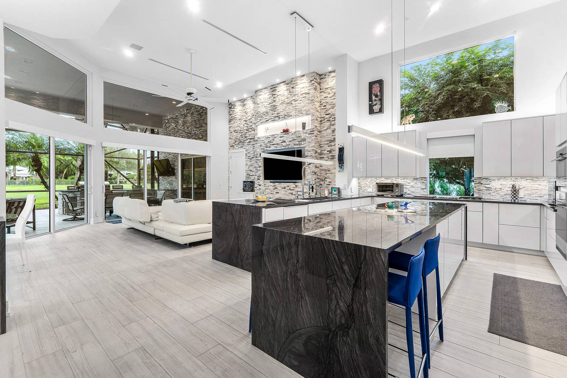 Kitchen/Fam Rm