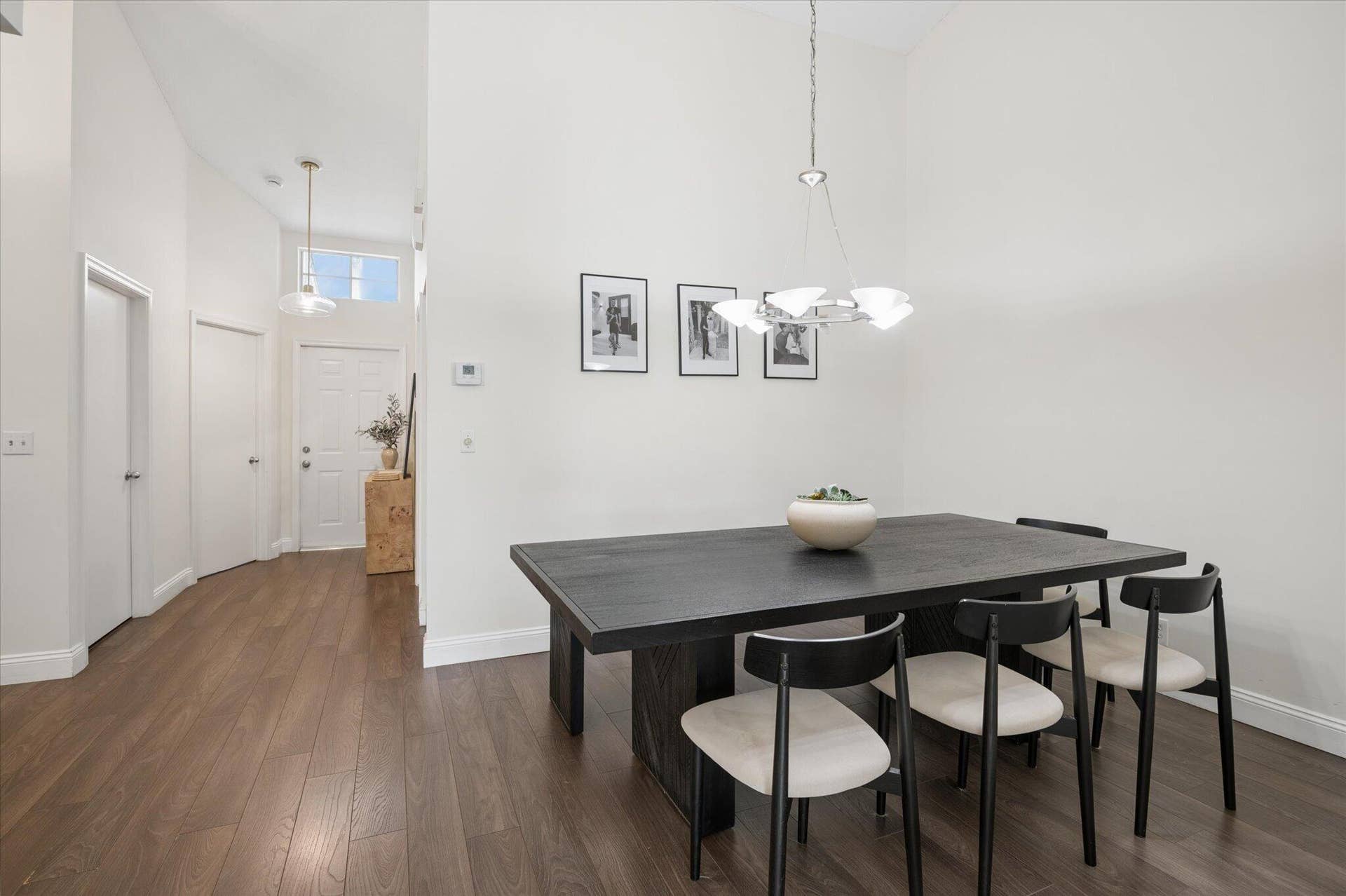 Dining 2 Deater-9147 Vineland Ct Apt E-6