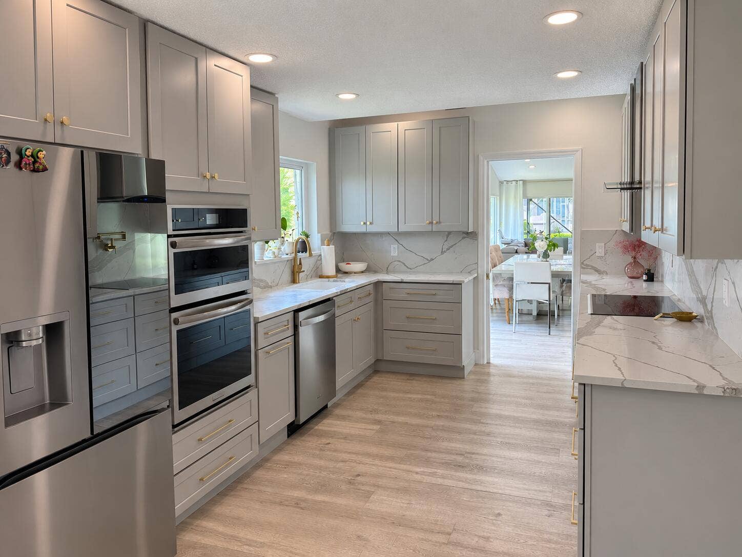 23379 Water Circle, Boca Raton, FL 33486 Modern Gray Kitchen with Gold Accents