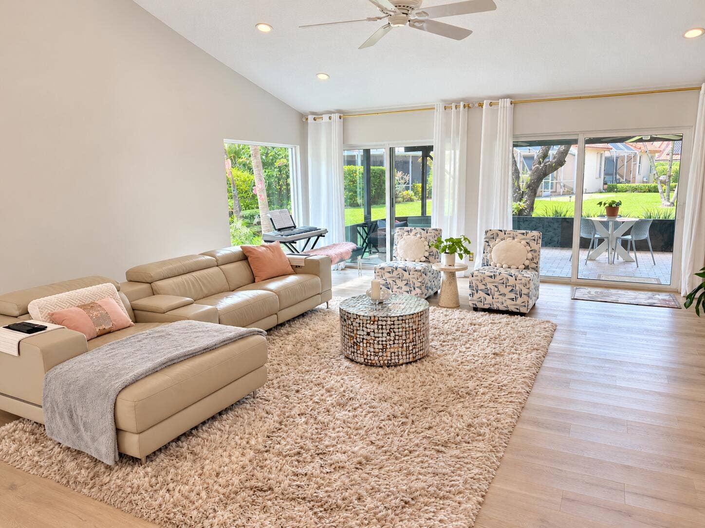23379 Water Circle, Boca Raton, FL 33486 Airy Modern Living Room with Garden View