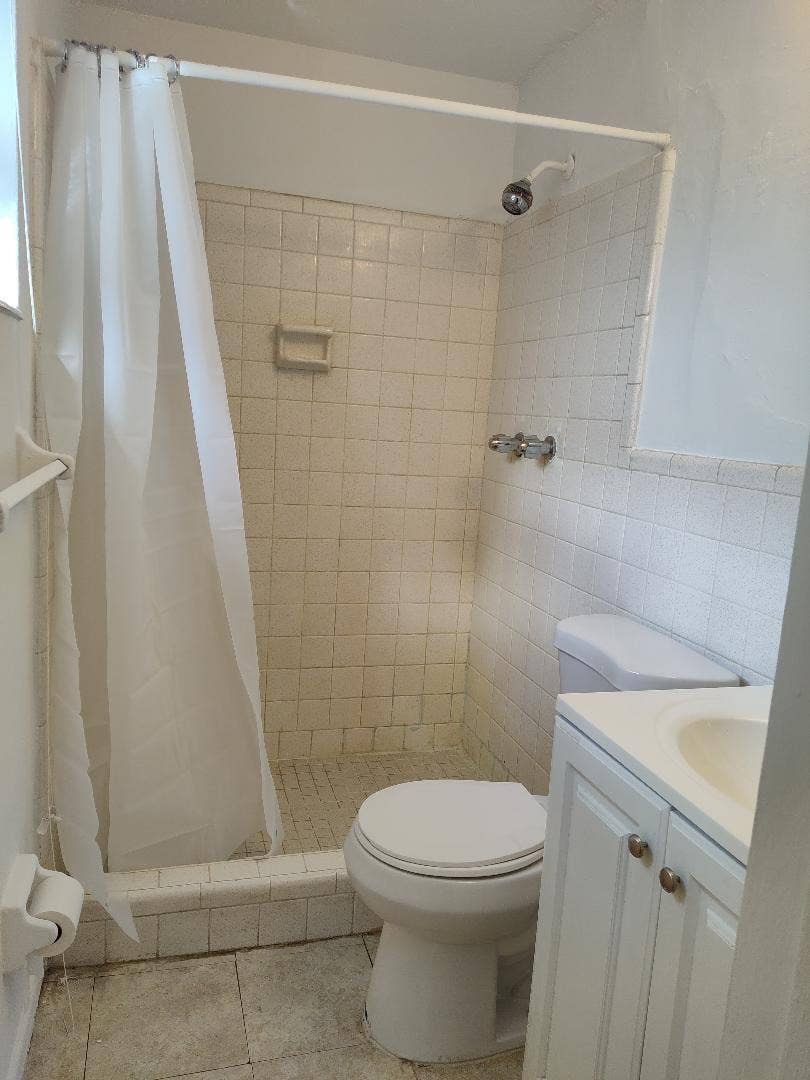 1905 Wheeler Road, #Apt. B, North Palm Beach, FL 33408 thumbnail (3)