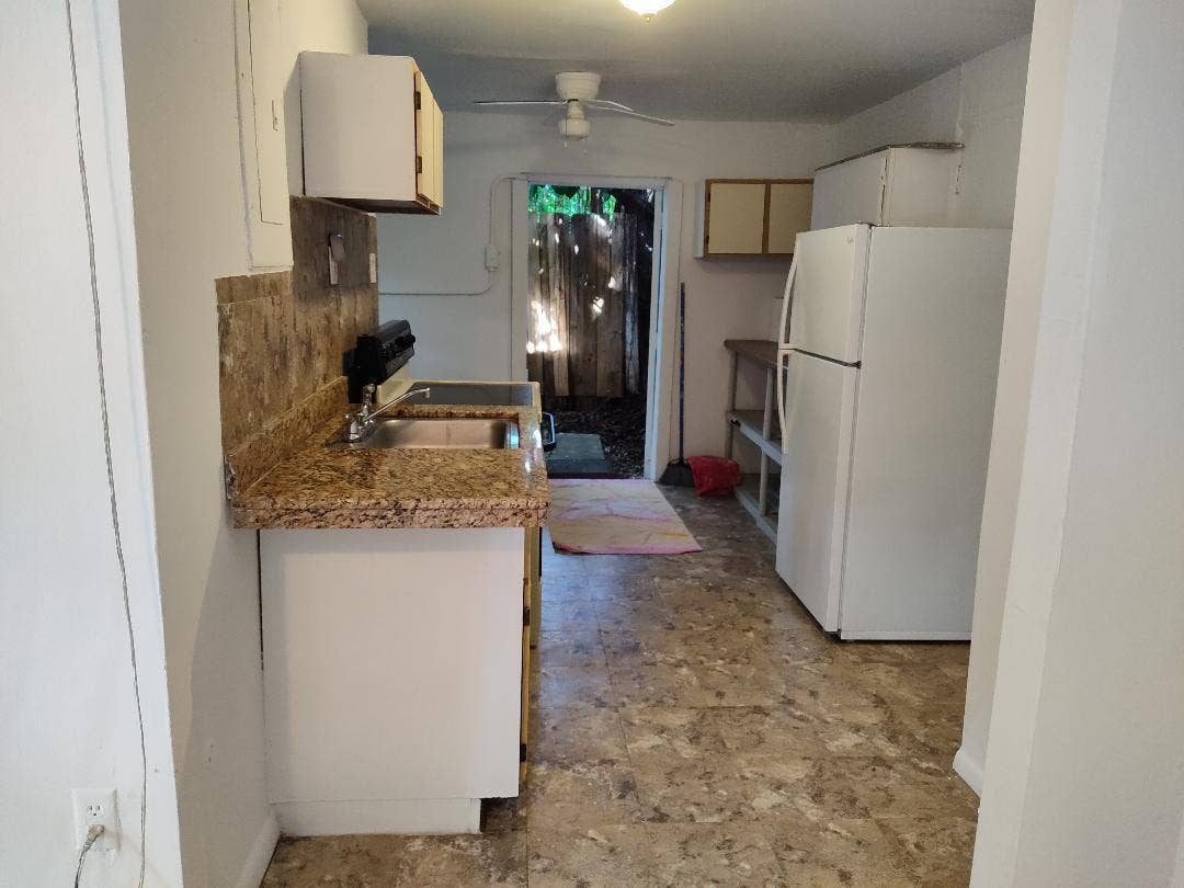 1905 Wheeler Road, #Apt. B, North Palm Beach, FL 33408 thumbnail (7)