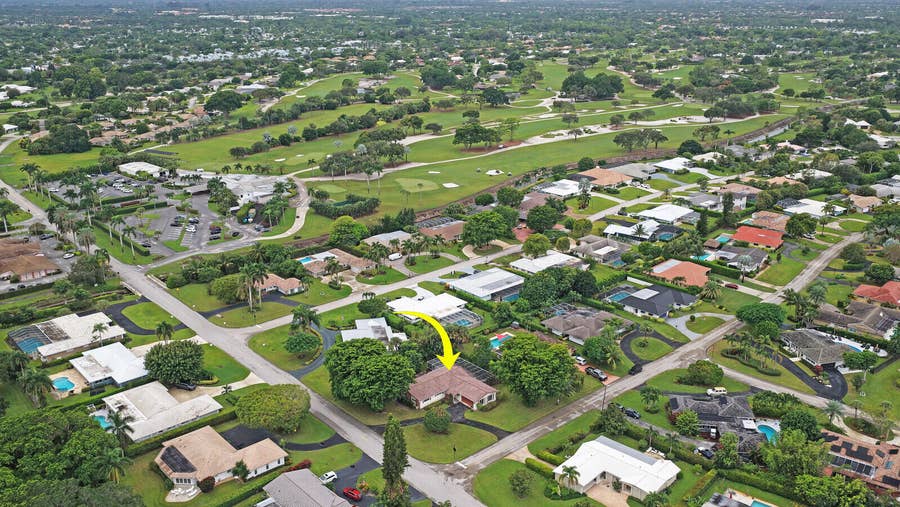 Property photo for 241 Orange Tree Drive, Atlantis, FL