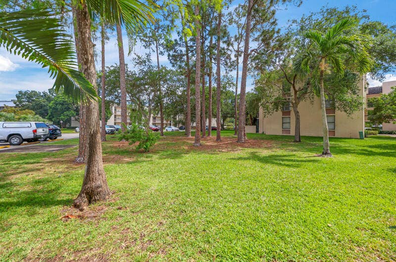 8421 FOREST HILLS Drive, #104, Coral Springs, FL 33065 IMG_0644