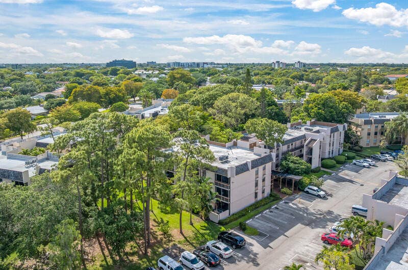 8421 FOREST HILLS Drive, #104, Coral Springs, FL 33065 IMG_0645