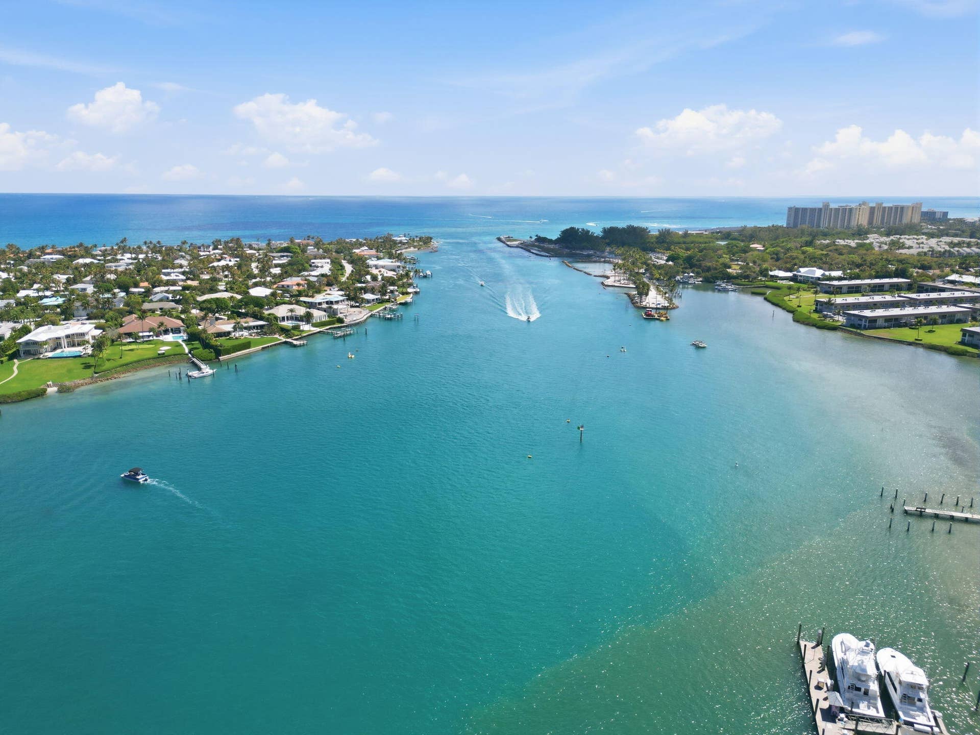 19145 SE Mayo Drive, Jupiter, FL 33469 Great location for boaters