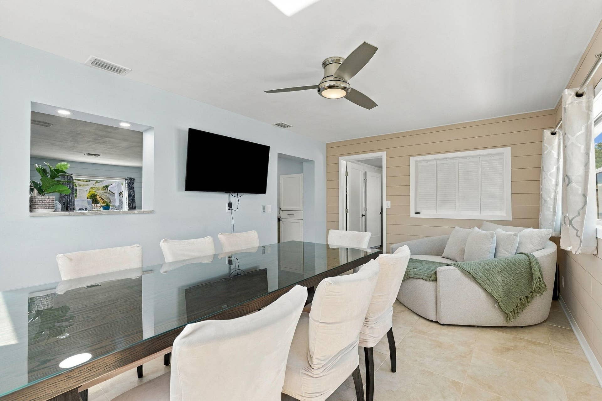 19145 SE Mayo Drive, Jupiter, FL 33469 Sunroom/Dining
