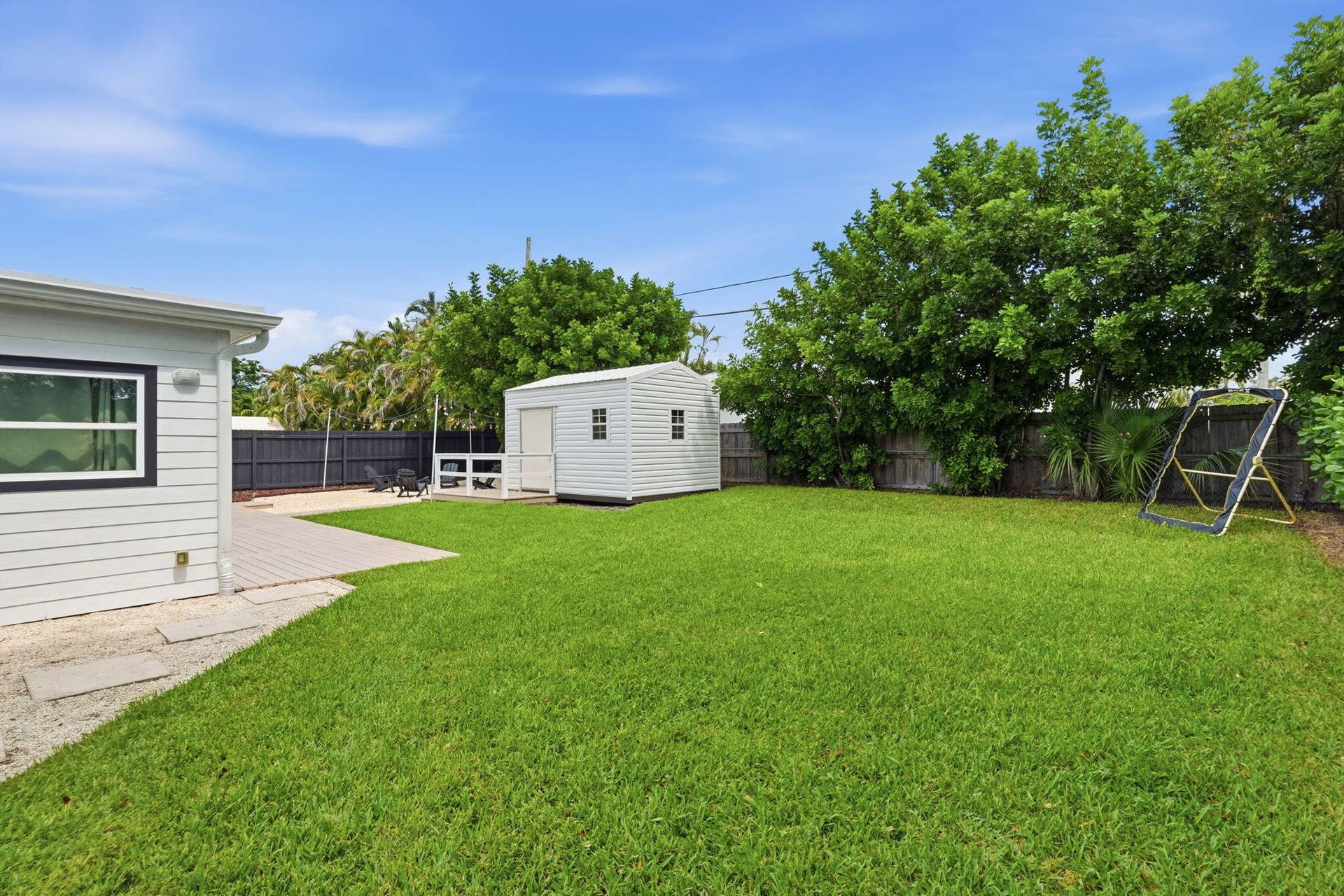 19145 SE Mayo Drive, Jupiter, FL 33469 Ample backyard