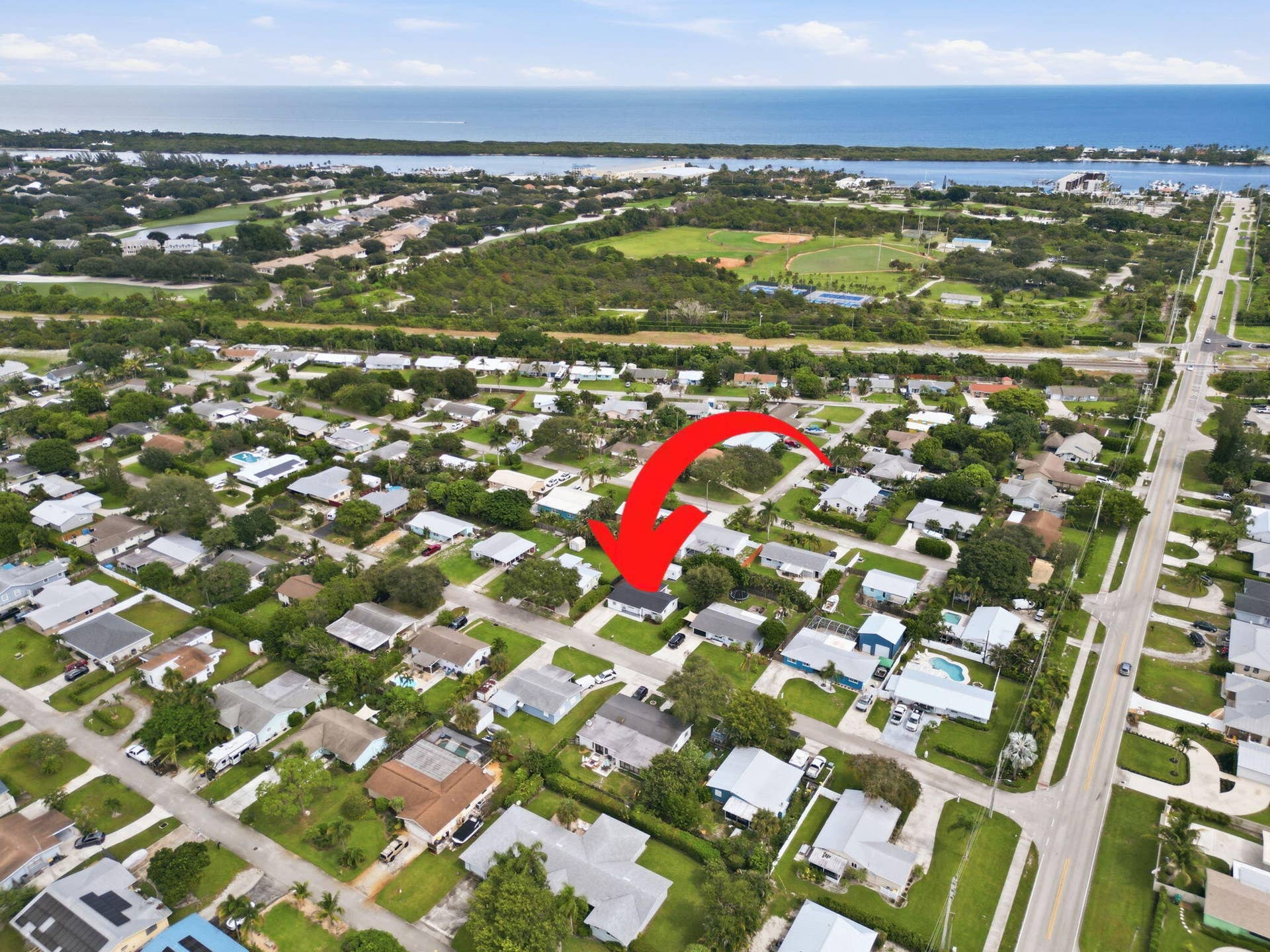 19145 SE Mayo Drive, Jupiter, FL 33469 5 Minutes away from the beach!