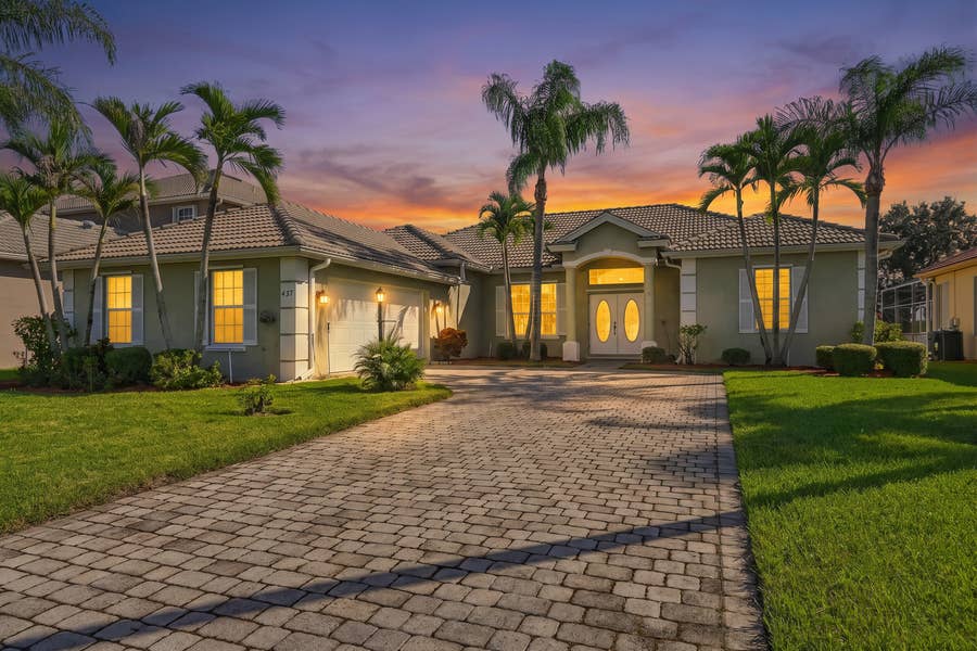 Property photo for 437 NW Canterbury Court, Port St Lucie, FL